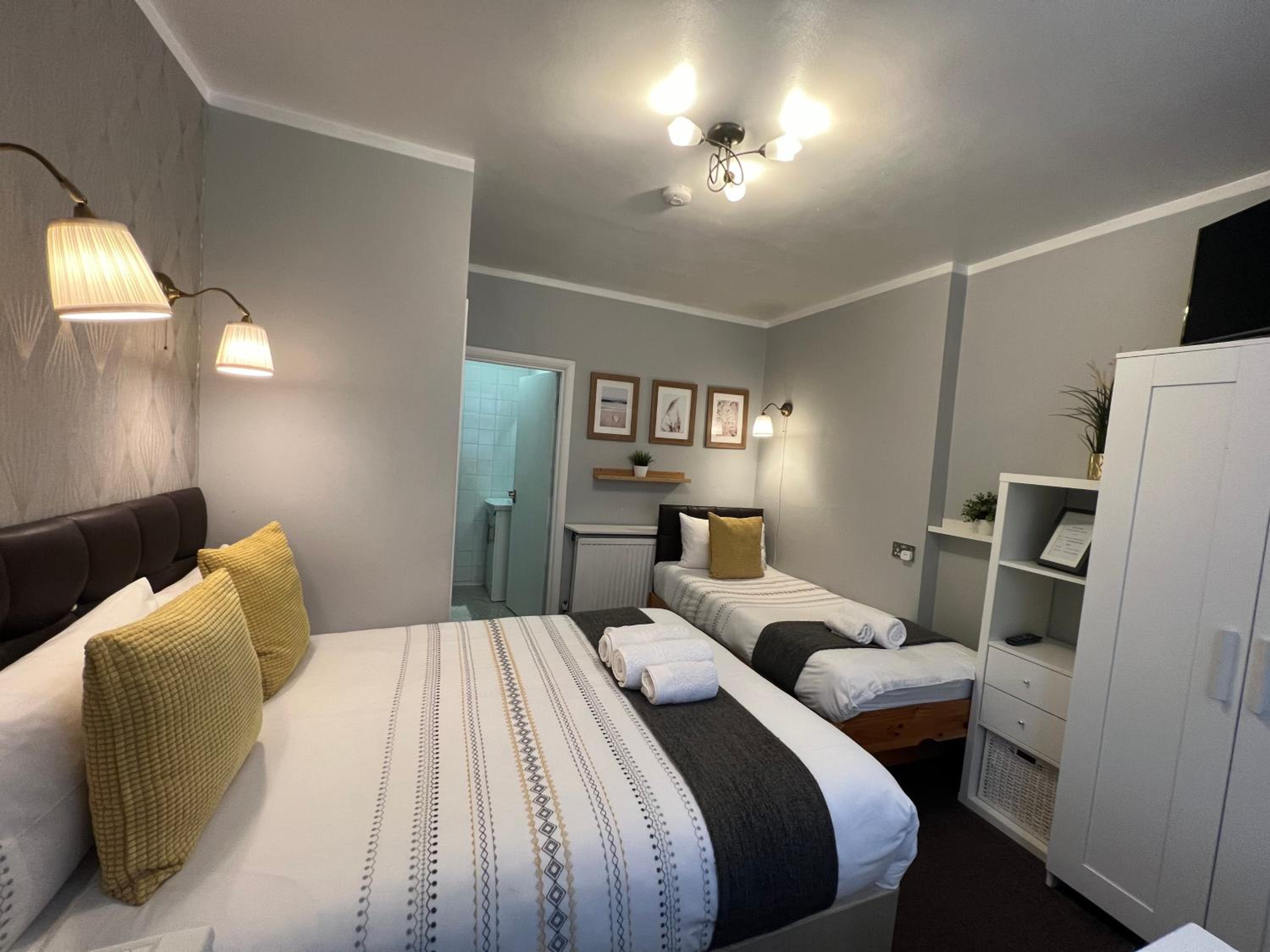 Basic Triple Room