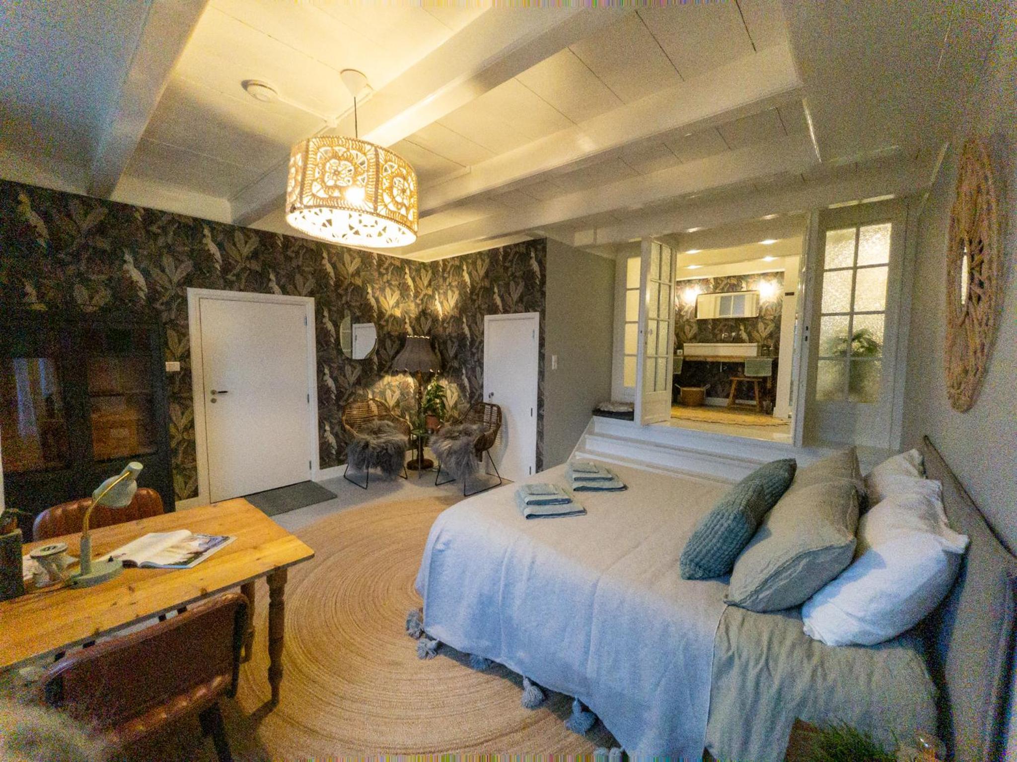 Deluxe Double or Twin Room photo 1