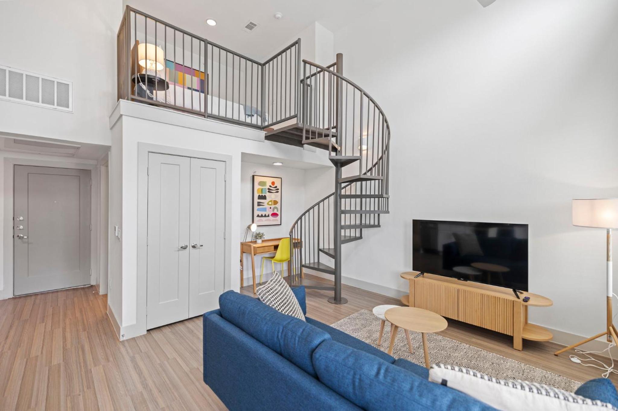 Studio - Split Level