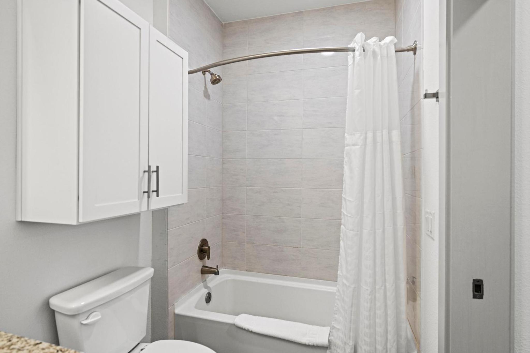 Two-Room Apartment - Photo 35