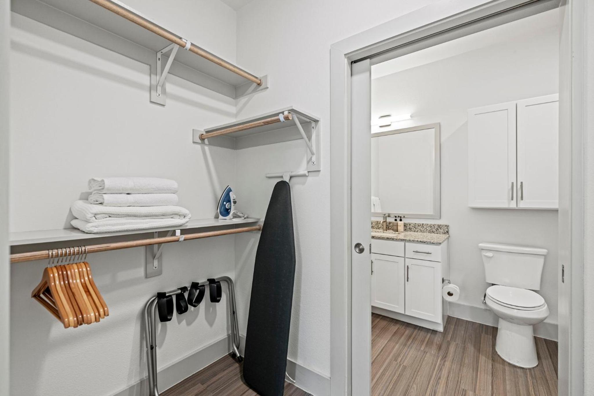 Two-Room Apartment - Photo 39