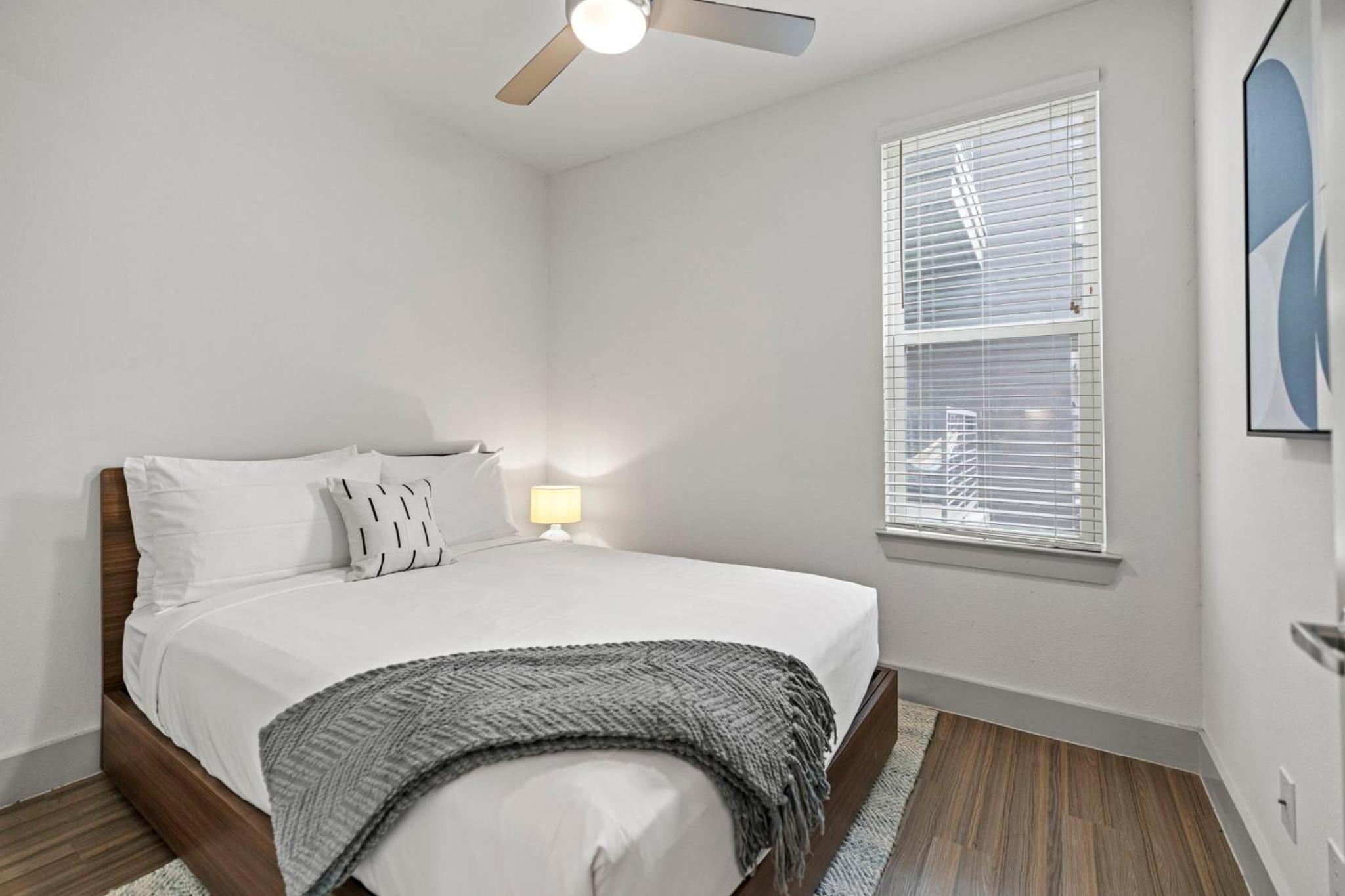 Two-Room Apartment - Photo 23