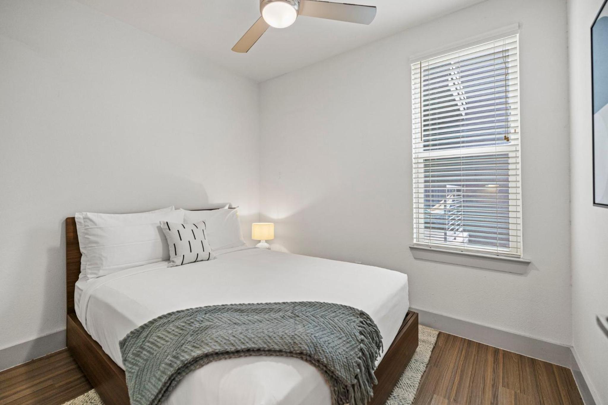Two-Room Apartment - Photo 25