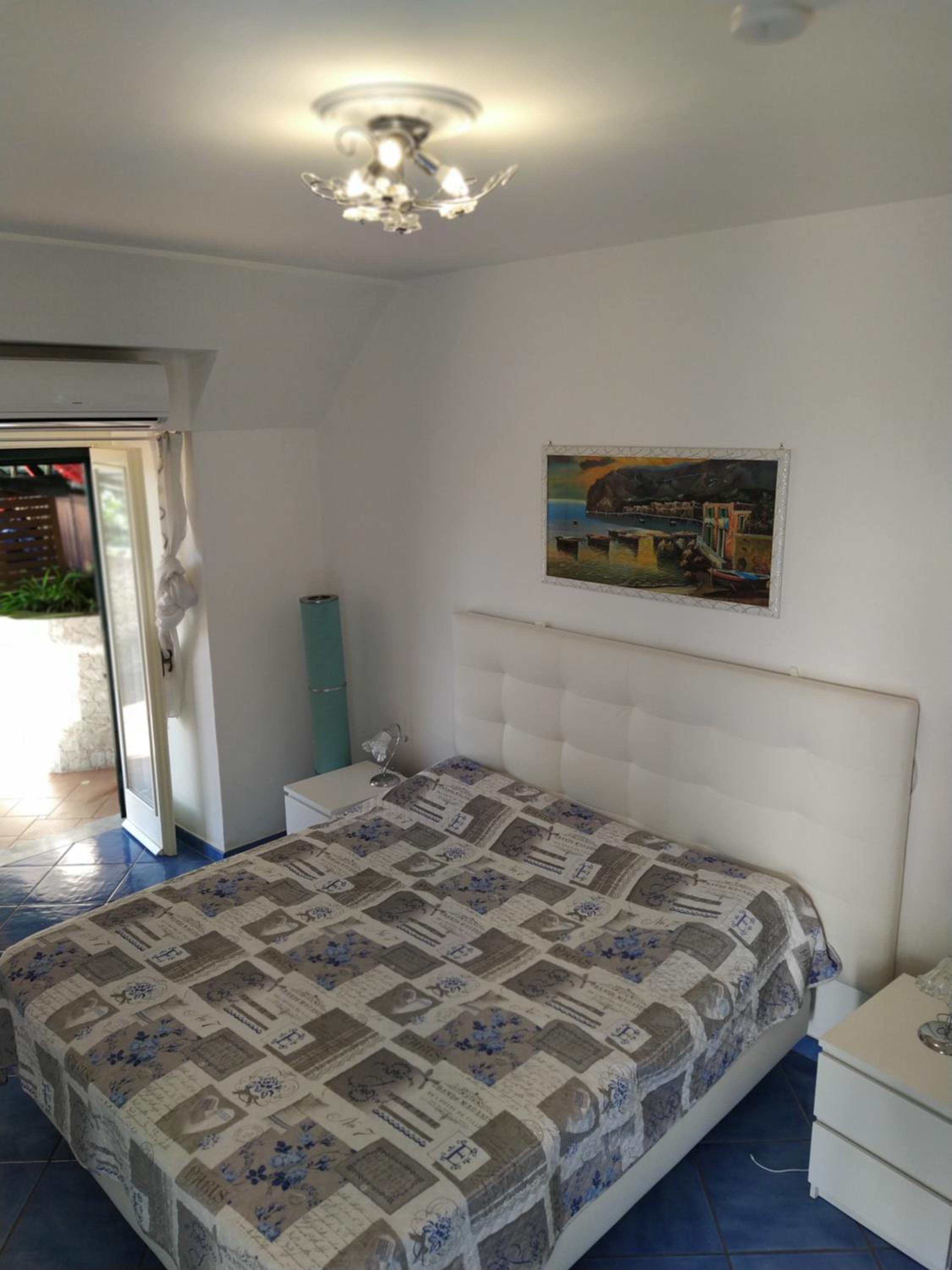 One-Bedroom House - Photo 5