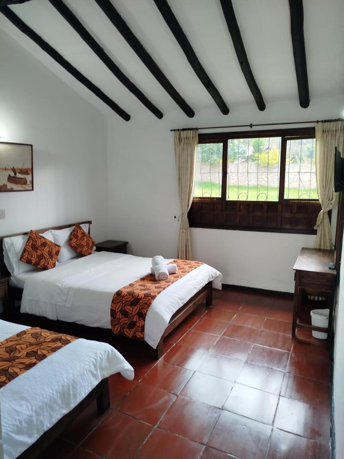 Double Room with Private Bathroom photo 1