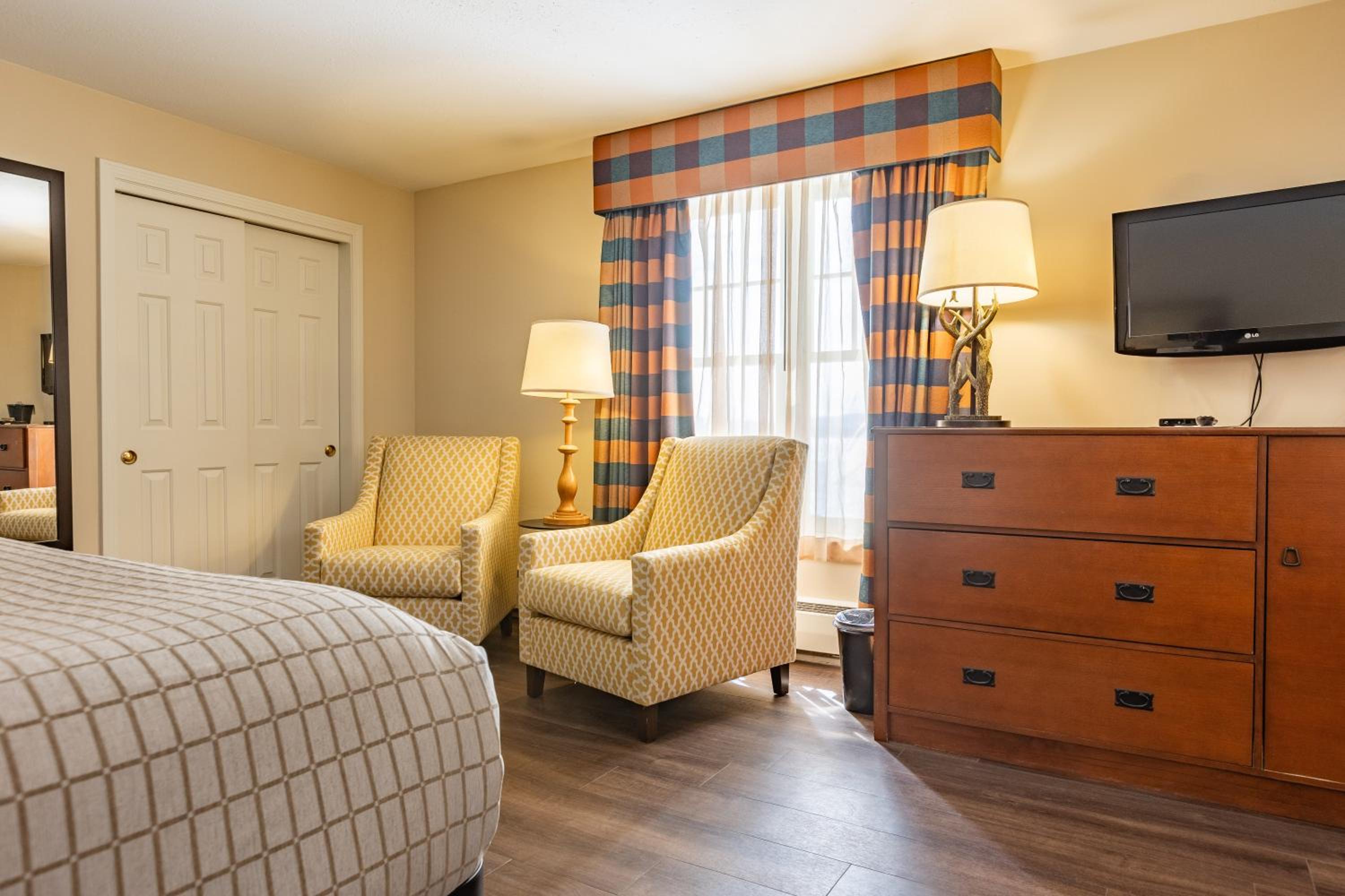 Superior King Room - Photo 5