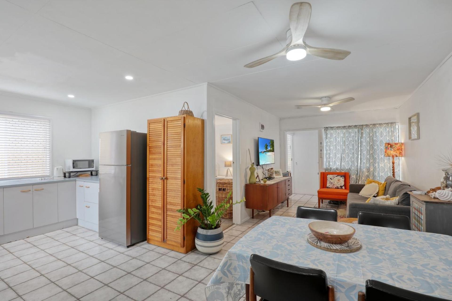 Apartment photo 2