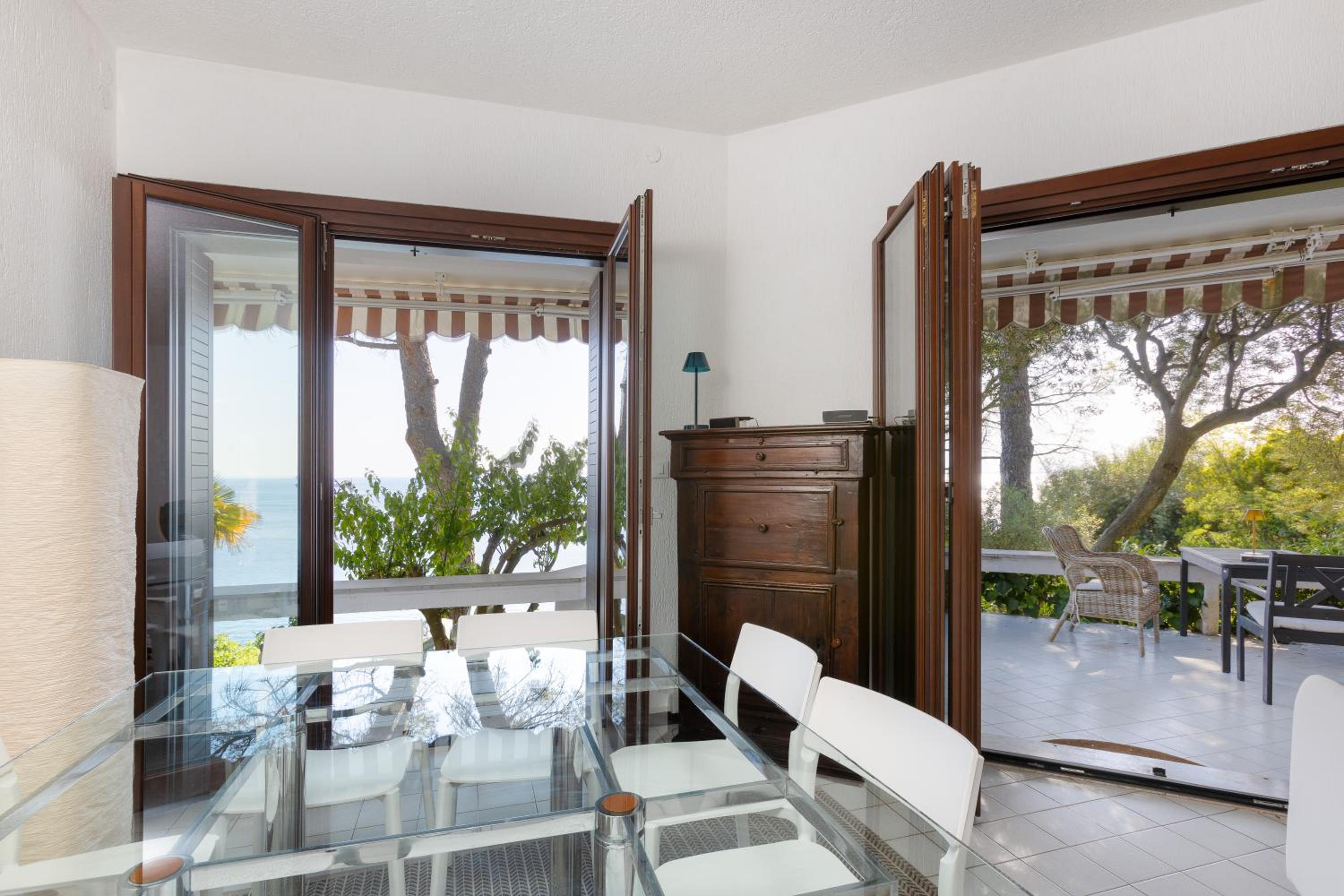 Villa With Sea View photo 2