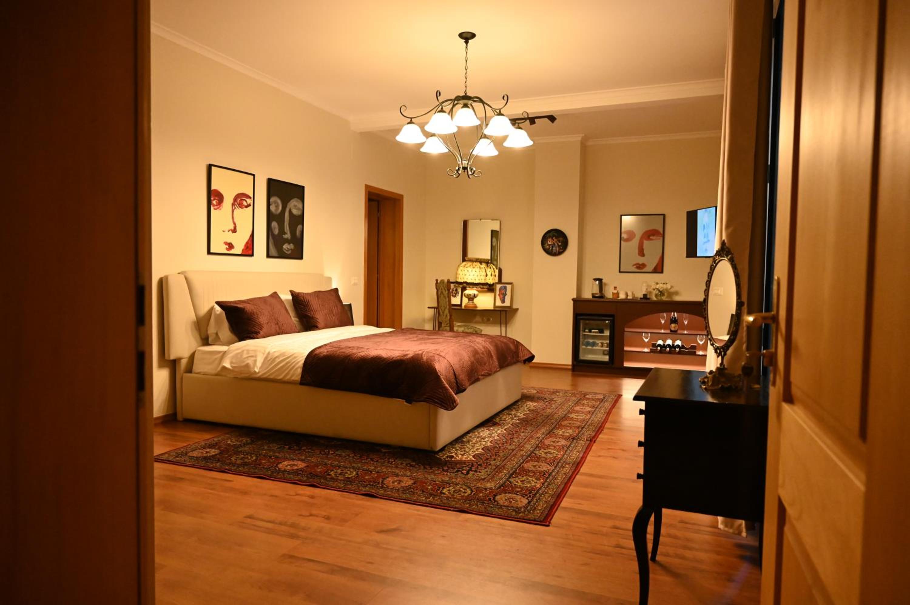 Suite with Balcony photo 1
