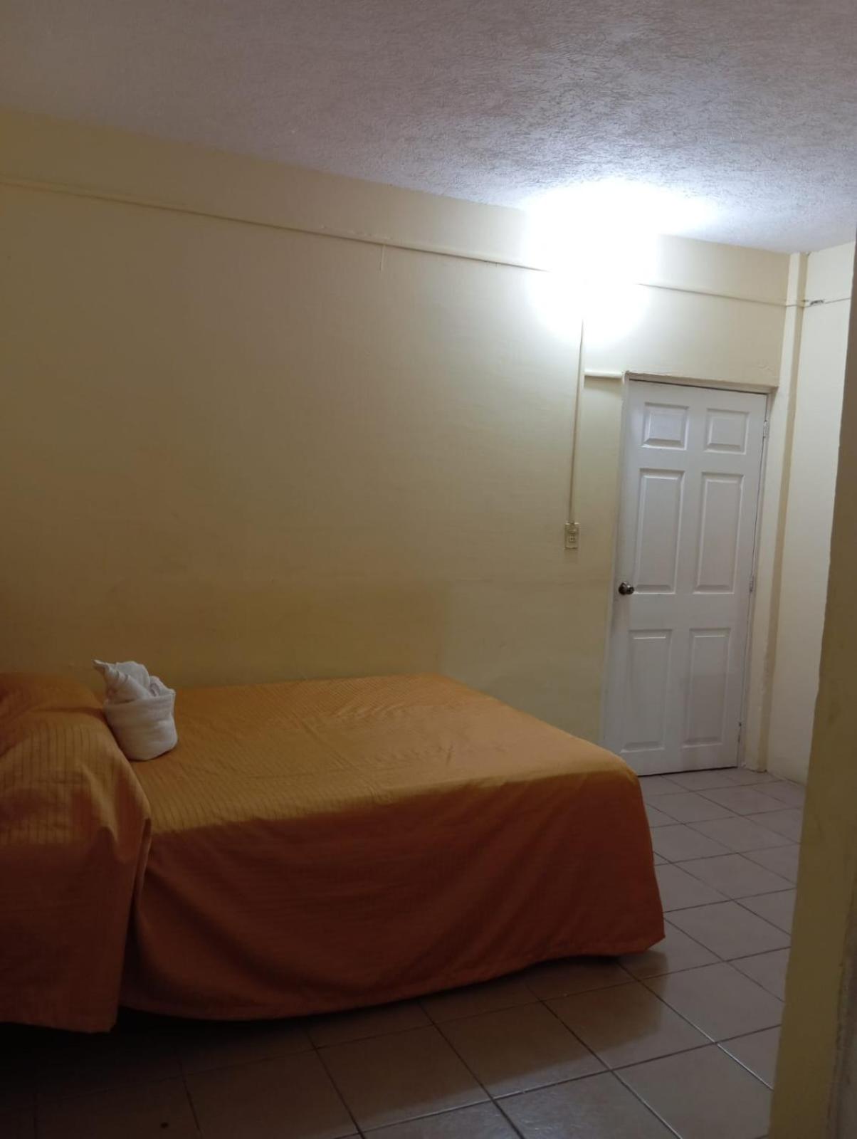 Standard Queen Room photo 3