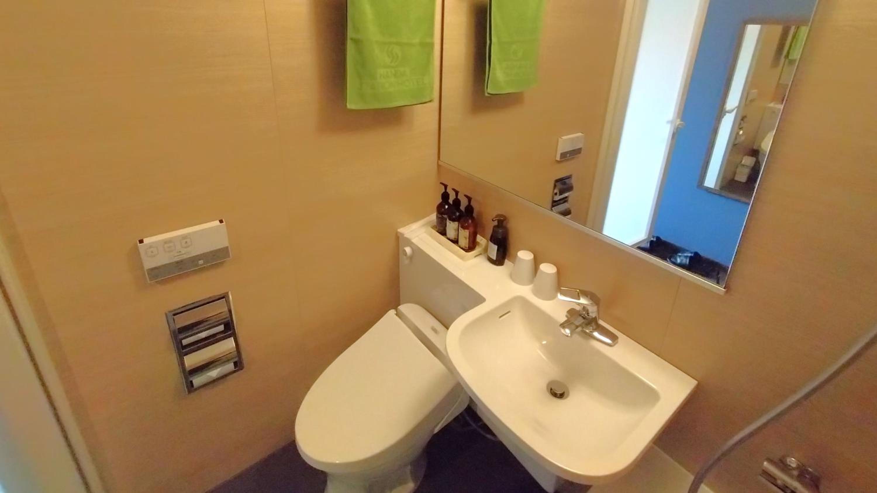 Moderate Double Room - Non-Smoking  - Photo 3