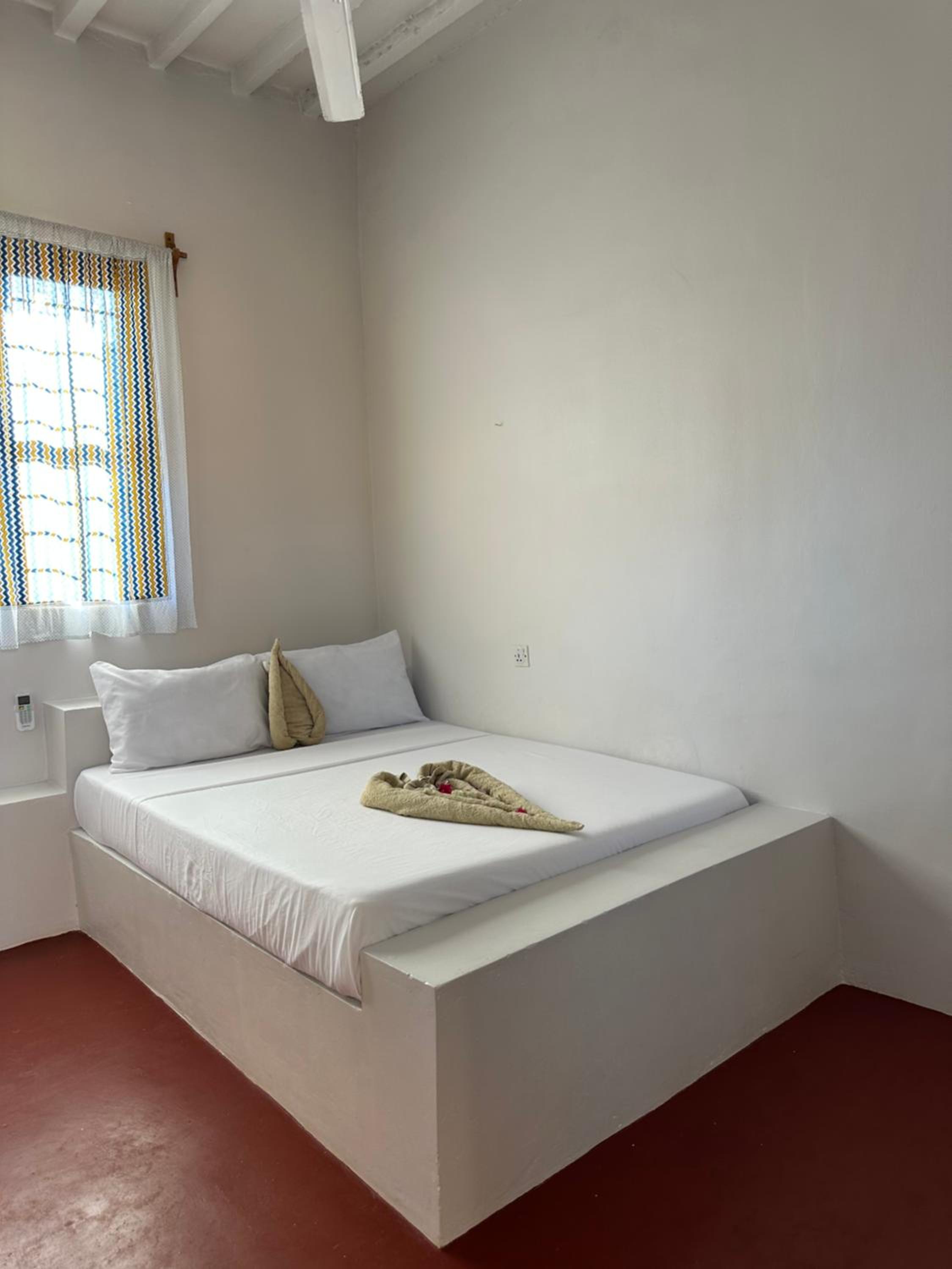Queen Room with Pool View