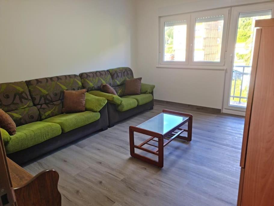 Three-Bedroom Apartment With Sea View photo 2