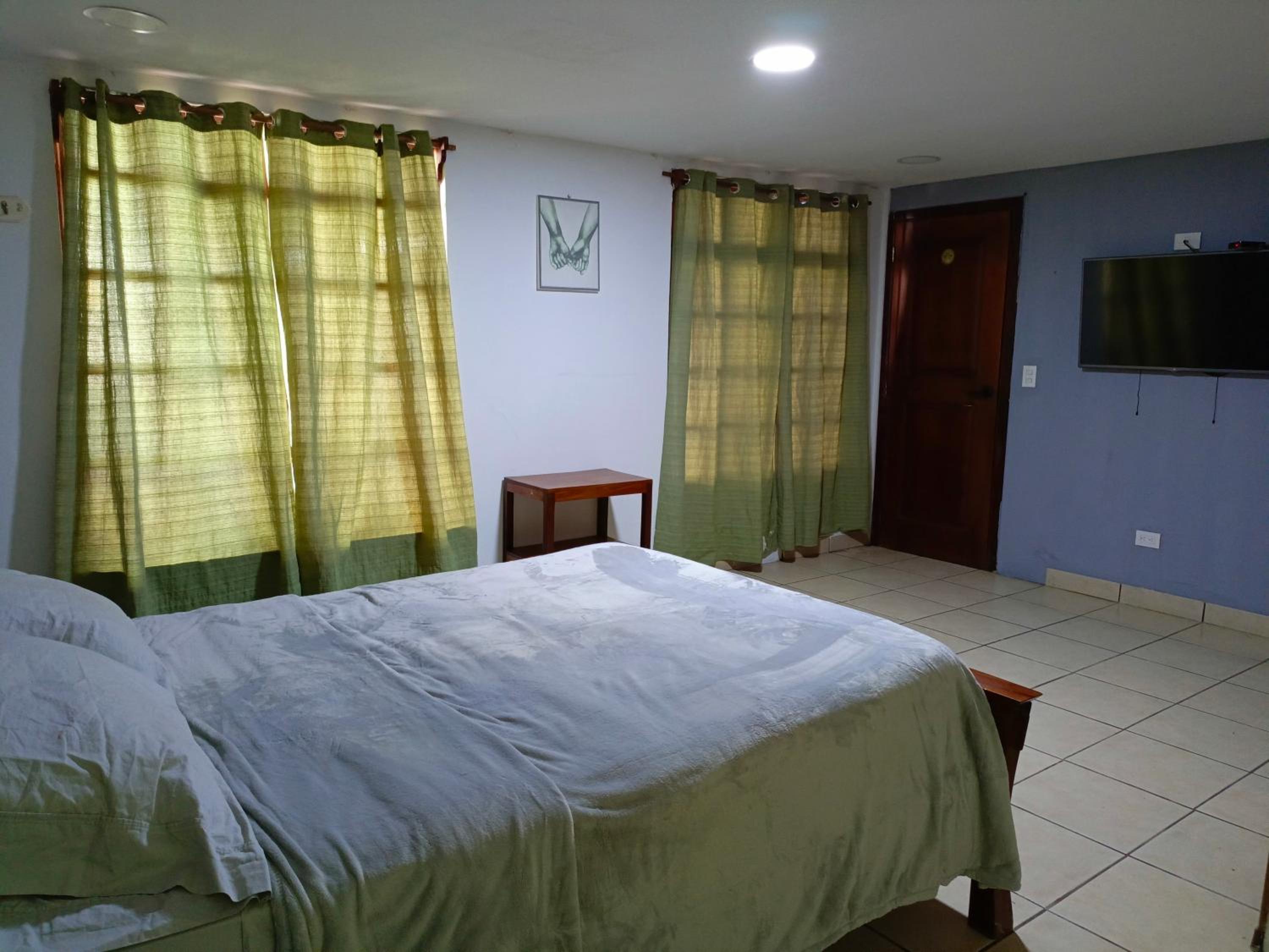 Large Double Room photo 3