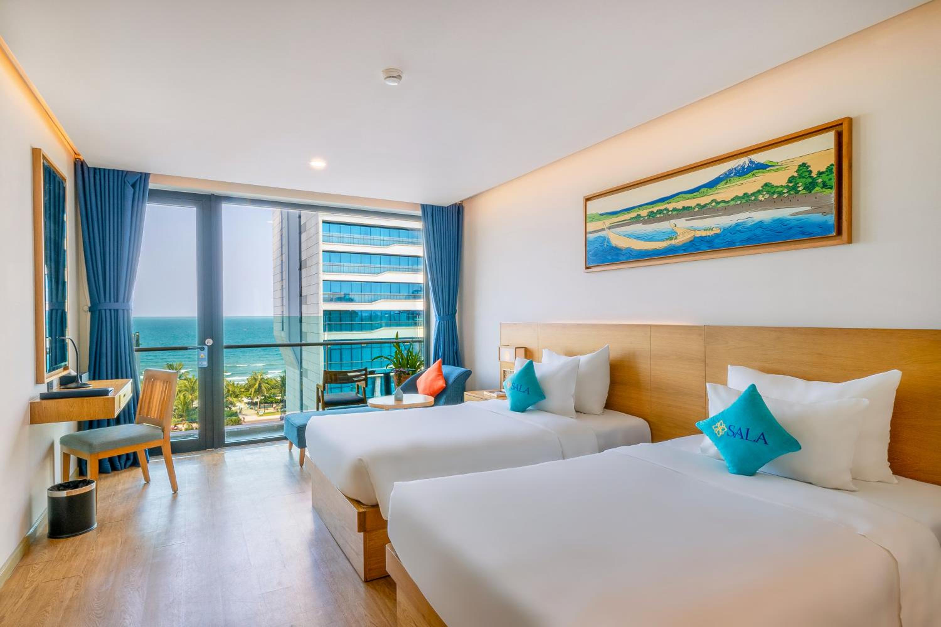 Special Offer - Deluxe Twin Room with Partial Sea View - Photo 1