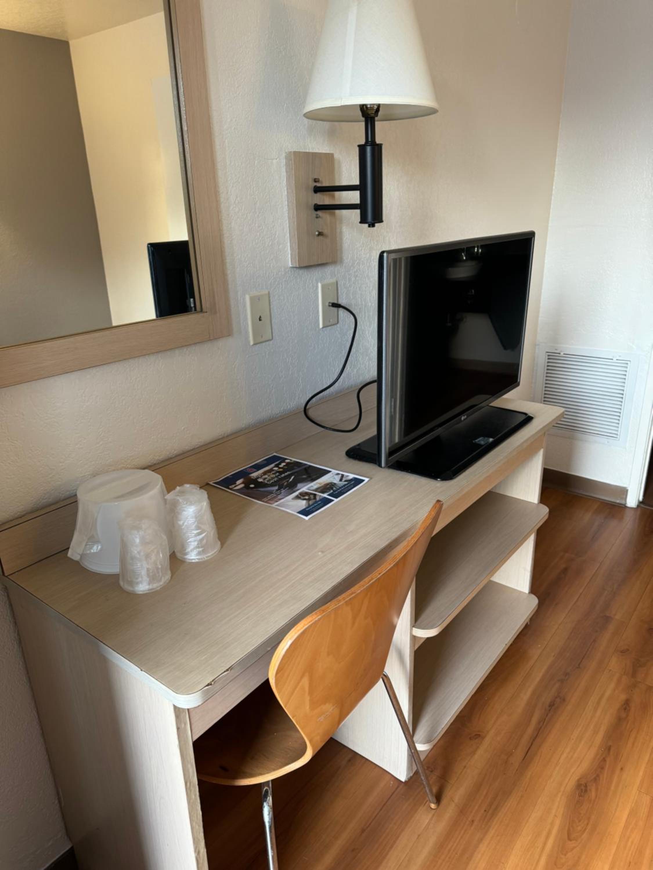 Double Room - Disability Access - Non-Smoking photo 3