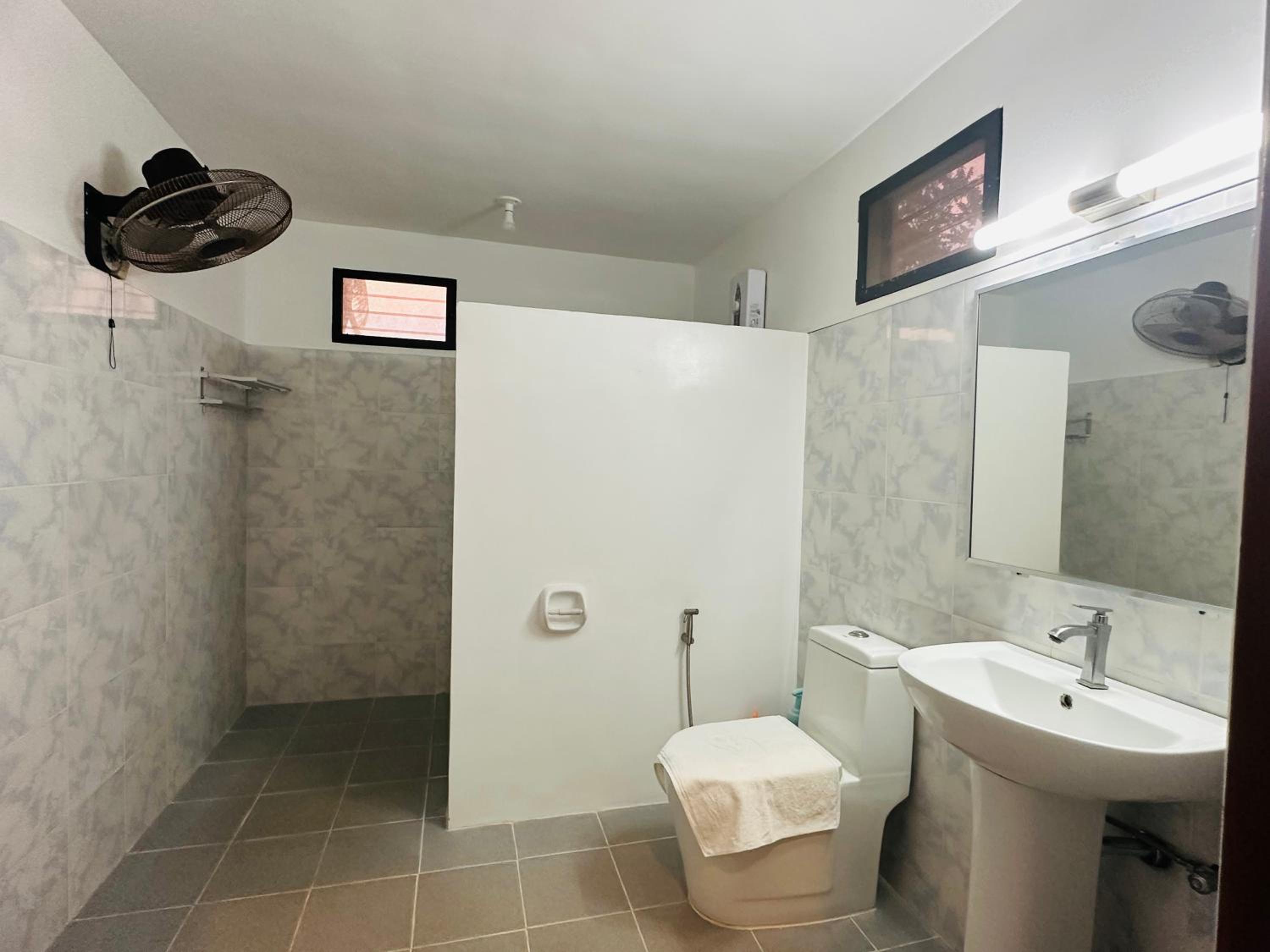 Ocean View Villa - Photo 2