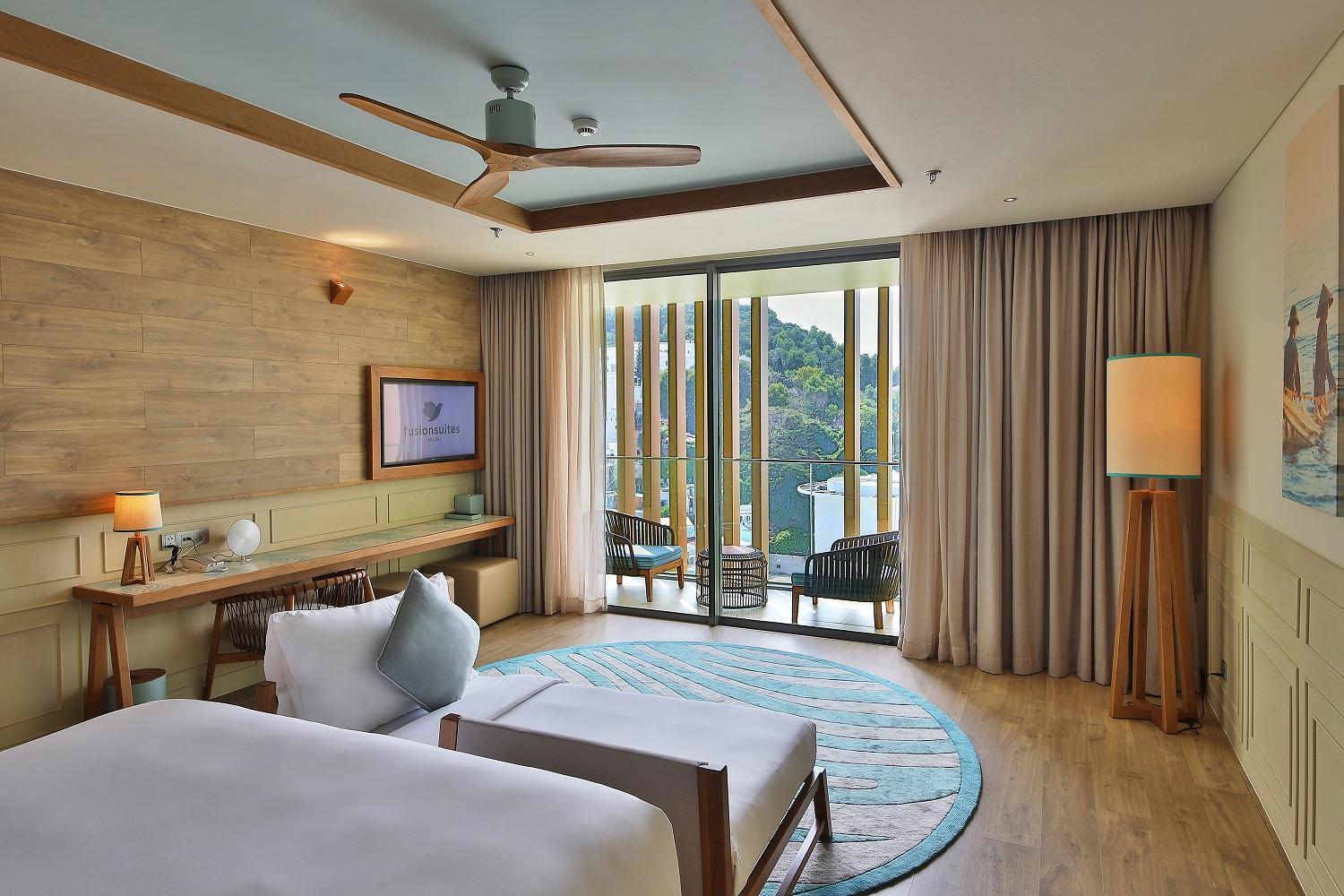 Fusion King Suite with Partial Sea View - Photo 2