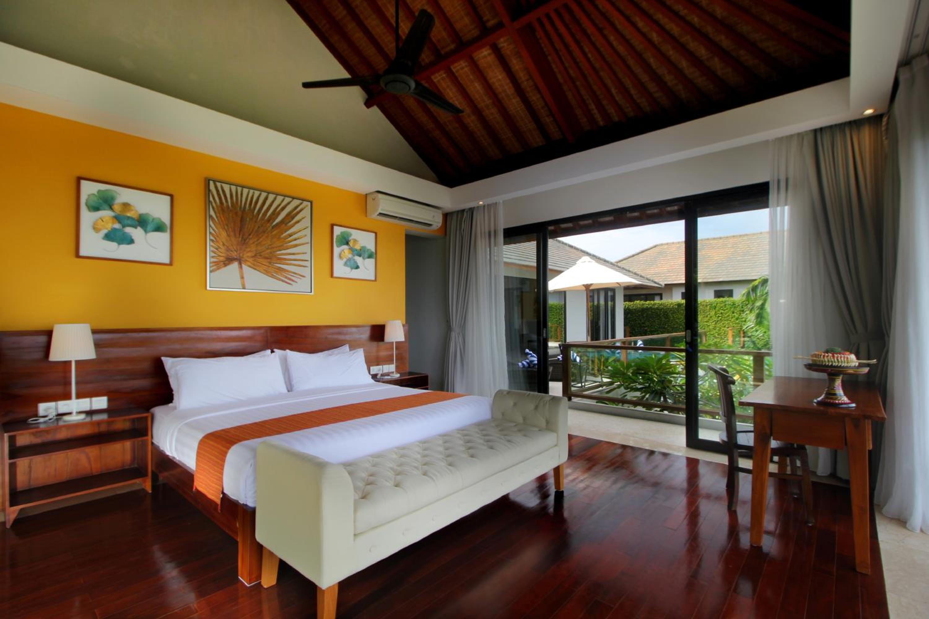 Villa with Private Pool photo 3