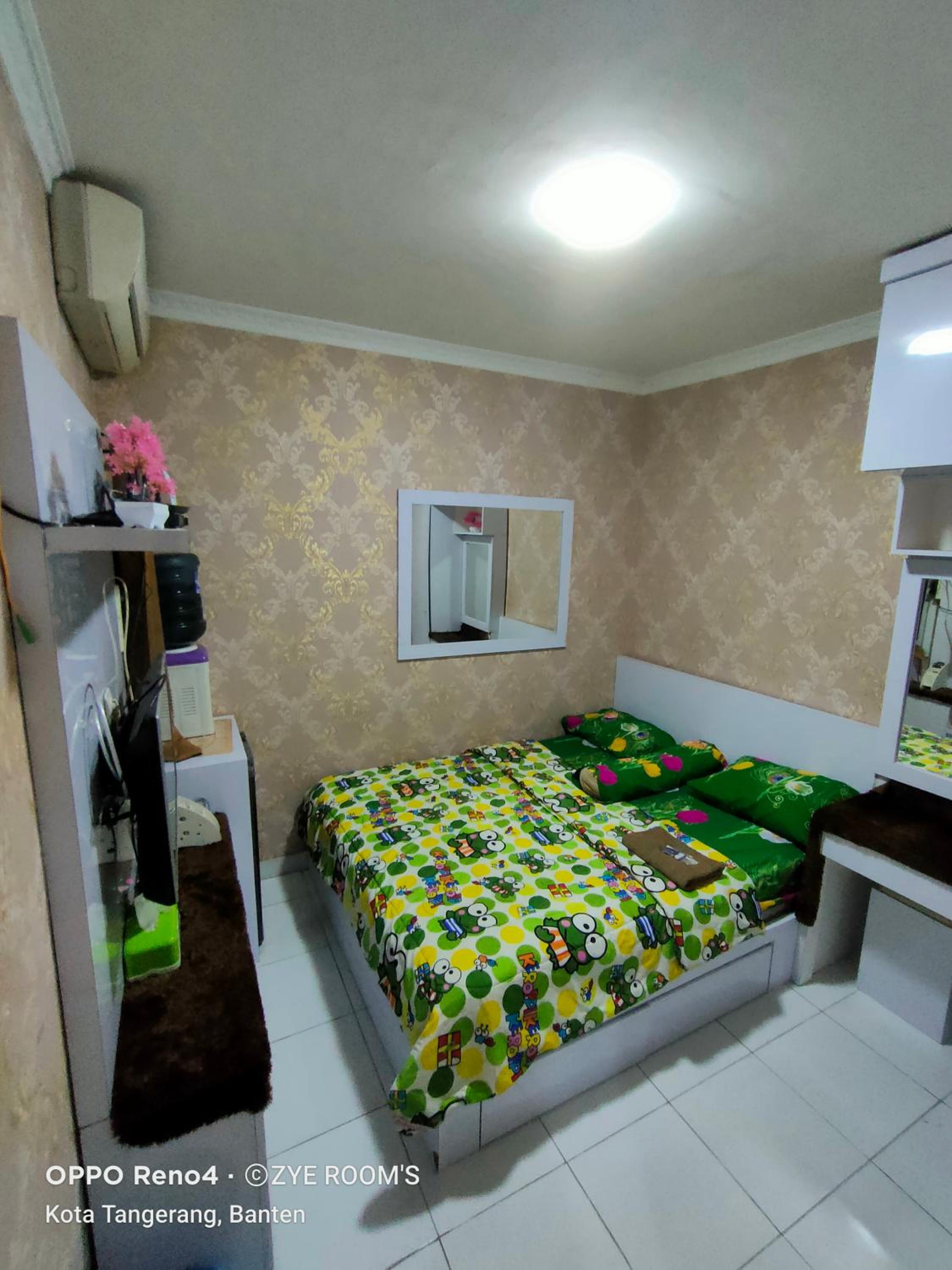 Studio Apartment photo 2