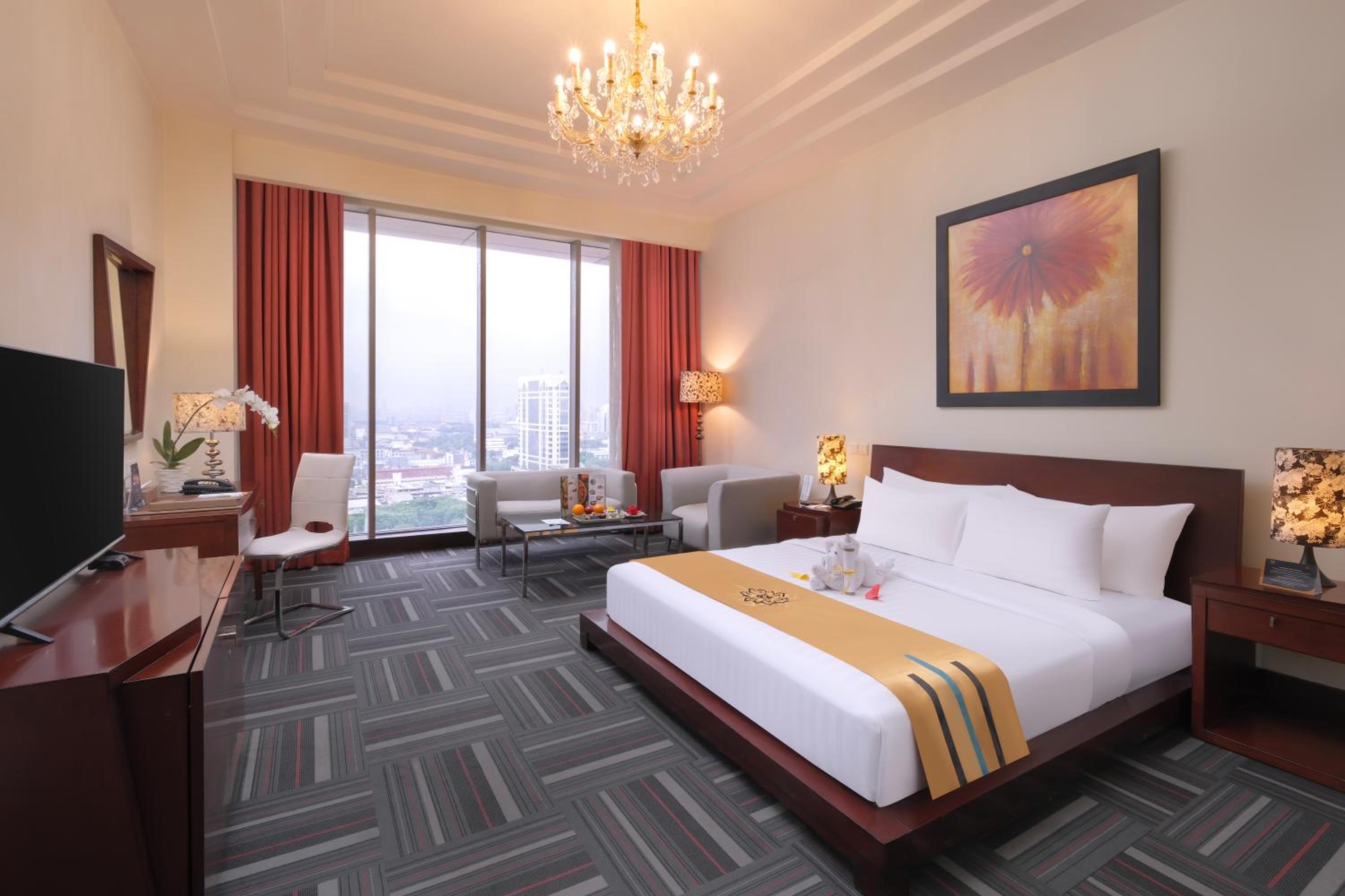 Tiffany Suite photo 3