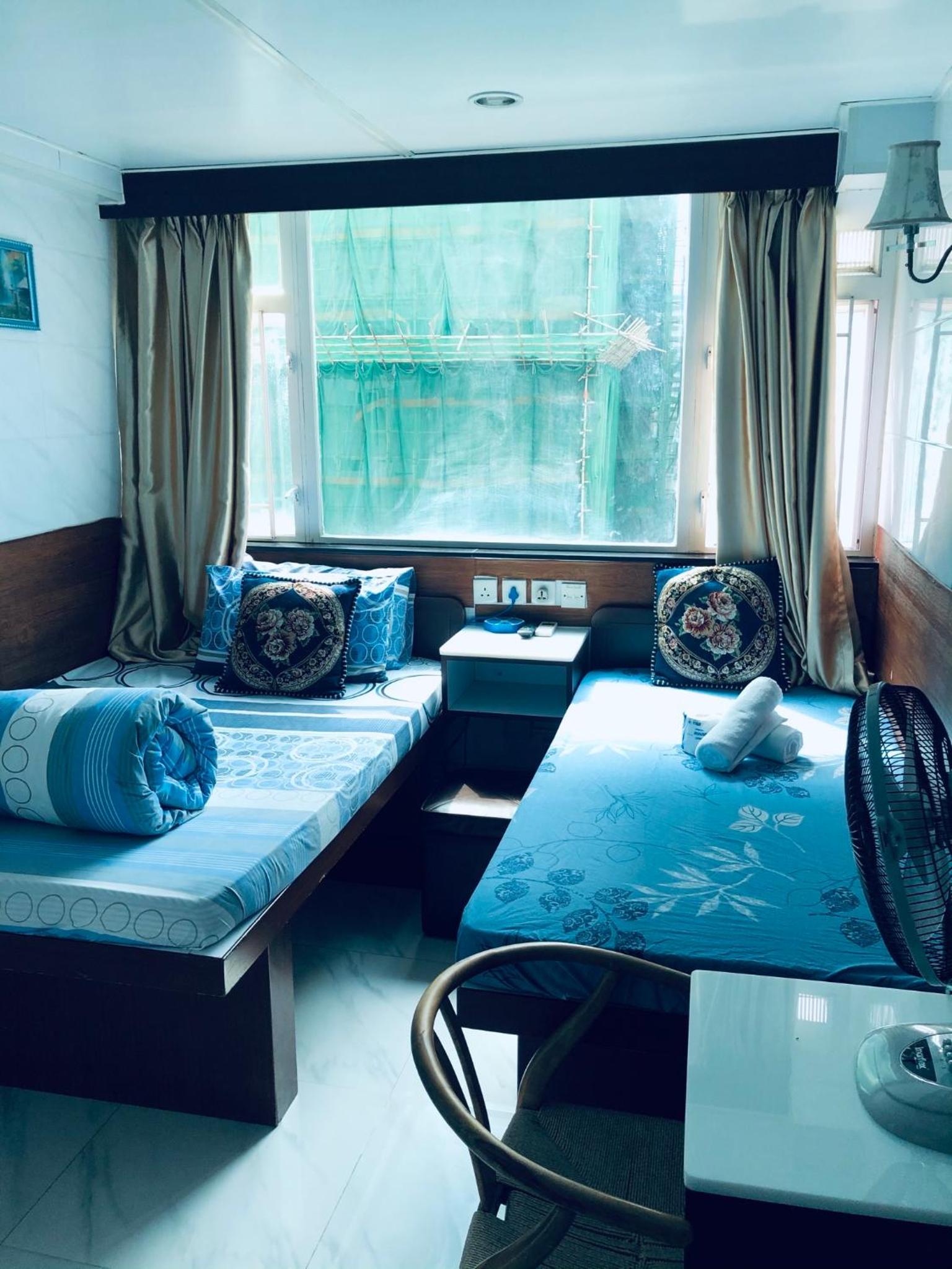 Deluxe Triple Room with Sea View