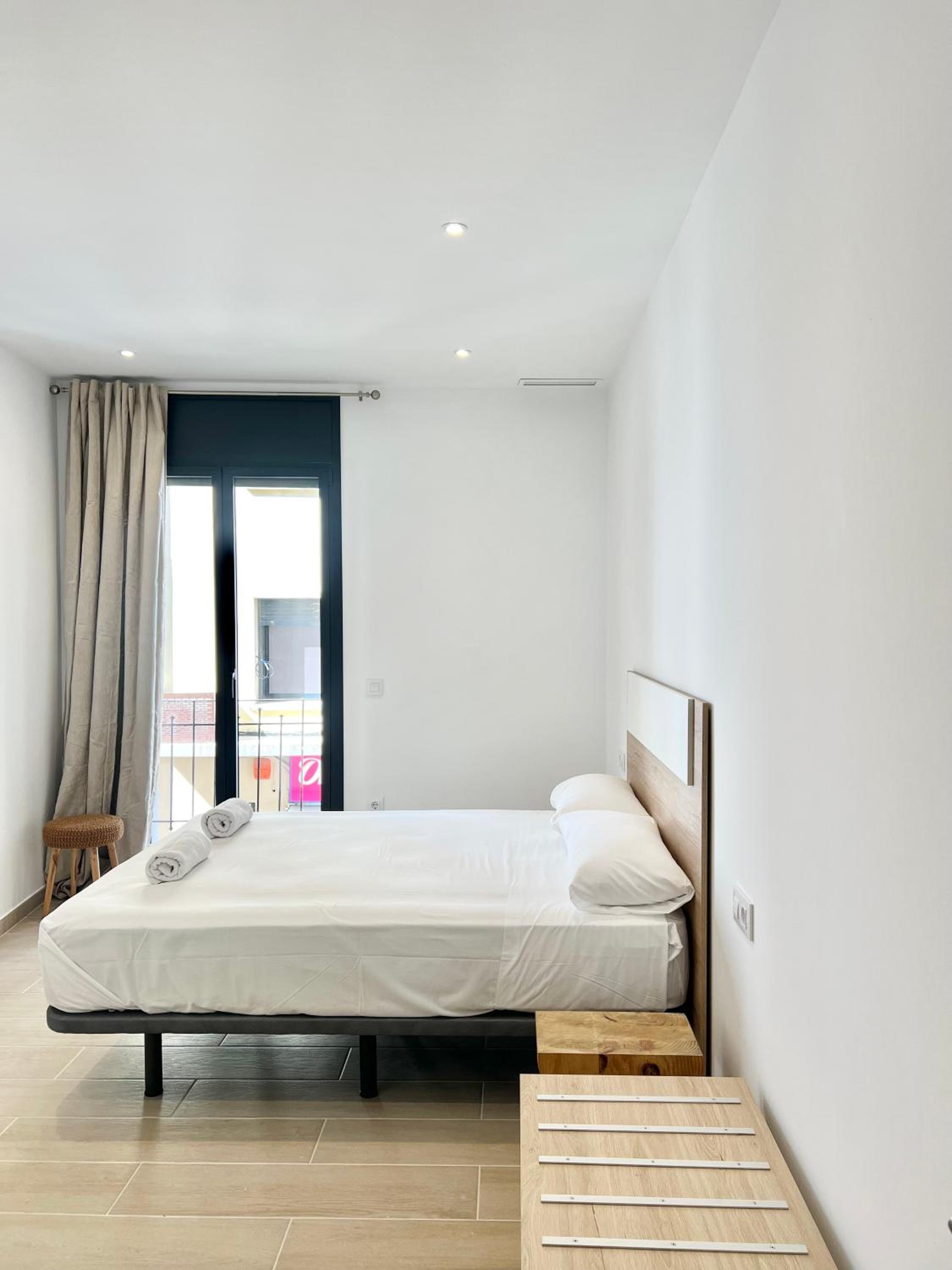 Apartamento de Dos Habitaciones con Terraza