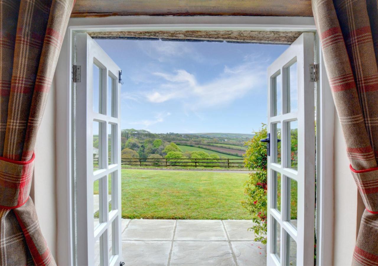 One-Bedroom House photo 2