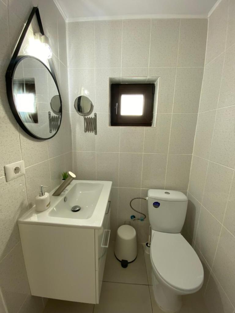 Double Room with Private Bathroom photo 3