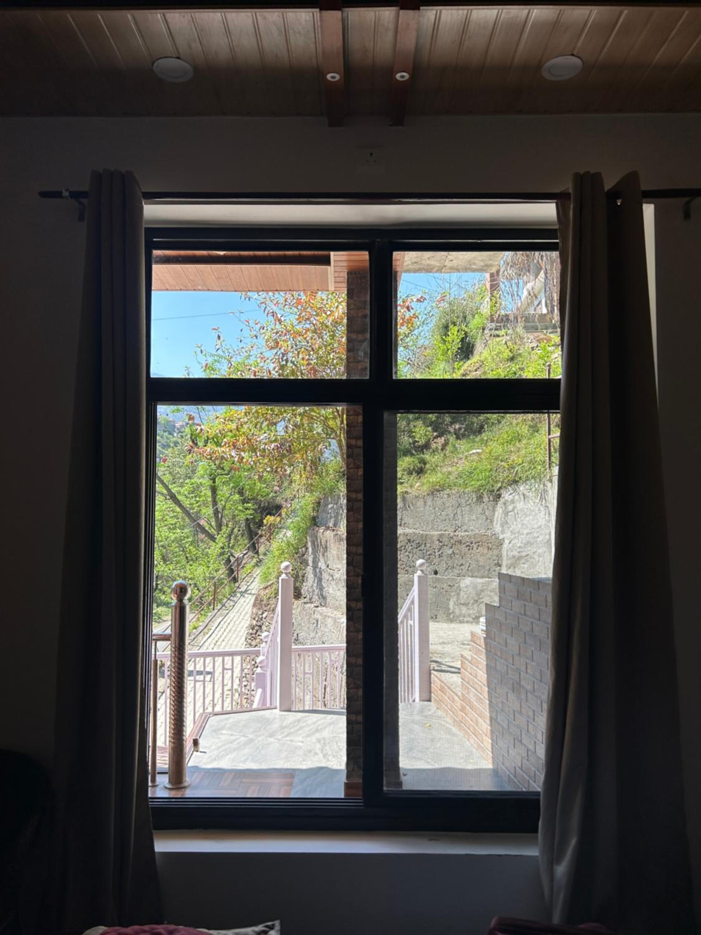Deluxe Double Room with Balcony photo 2