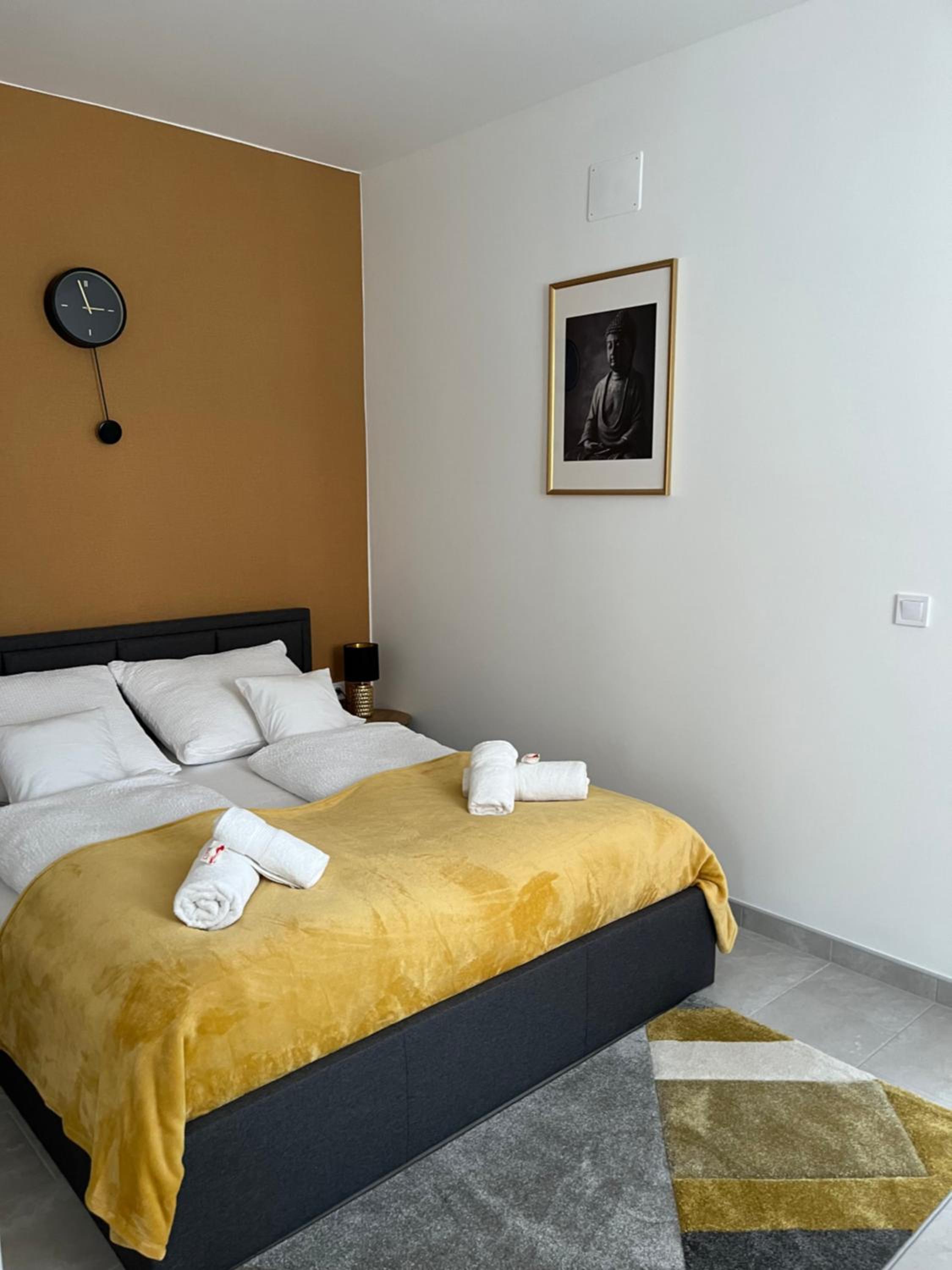 One-Bedroom Apartment photo 3