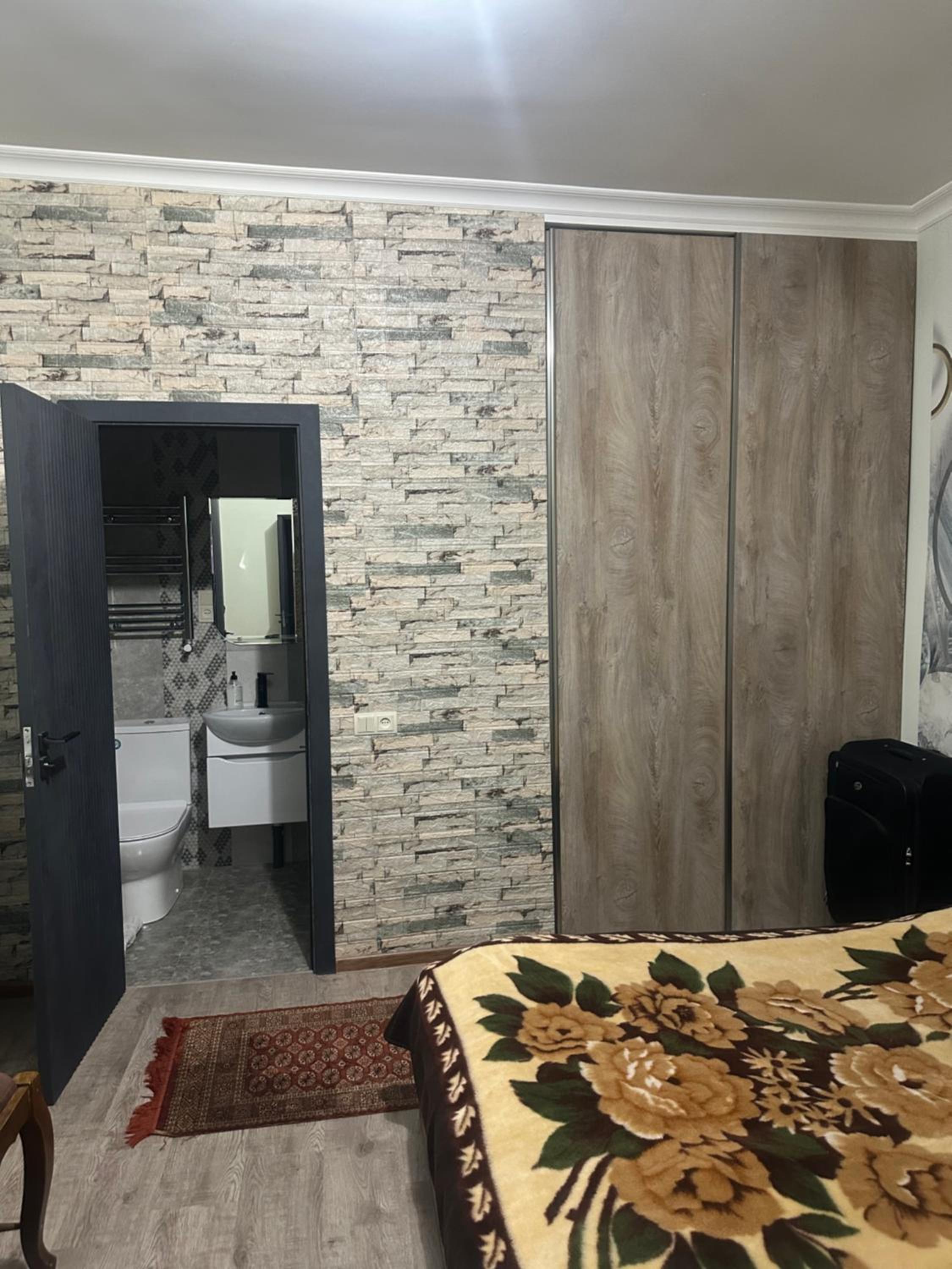 Deluxe Double Room (2 Adults + 1 Child) photo 2
