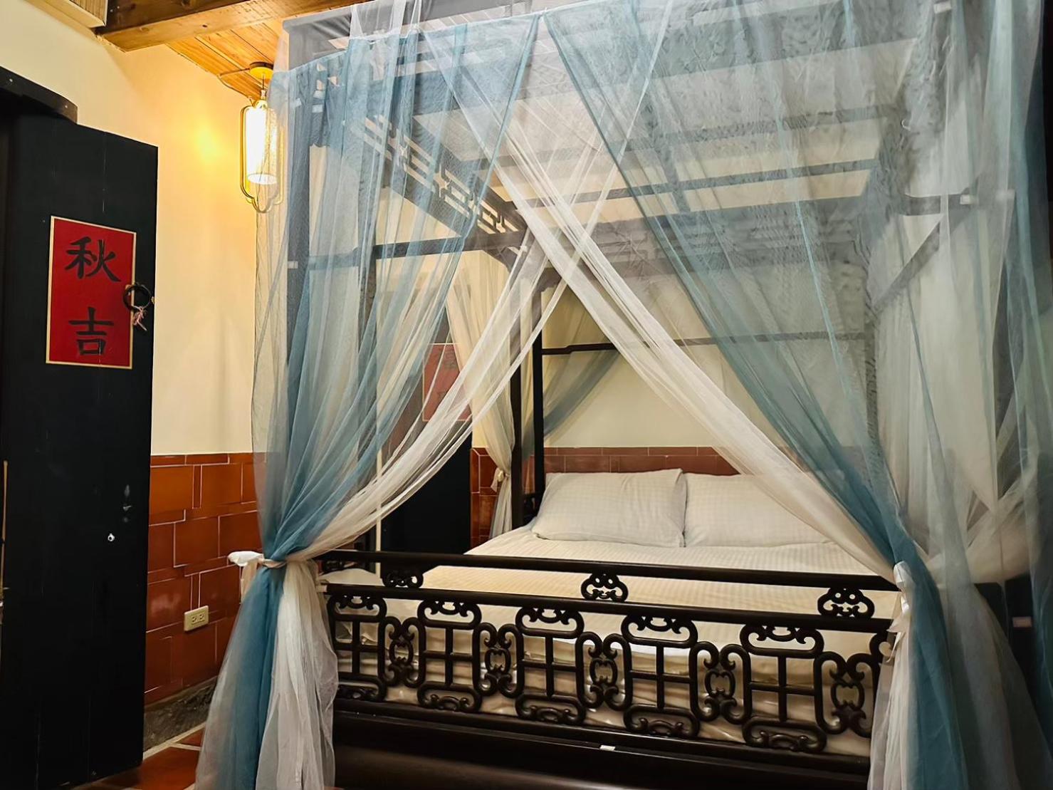 Double Room with Private Bathroom photo 2