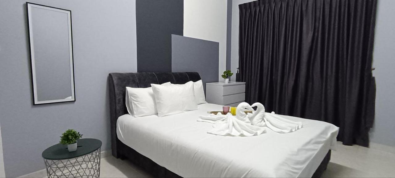 Three-Bedroom House - Photo 80