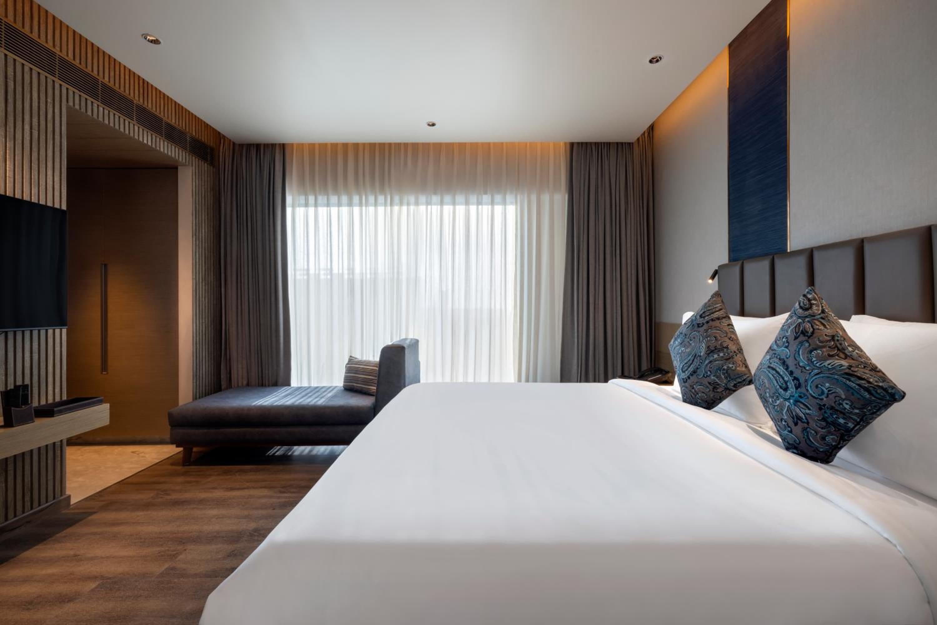 Grand Velammal Suite - Photo 1