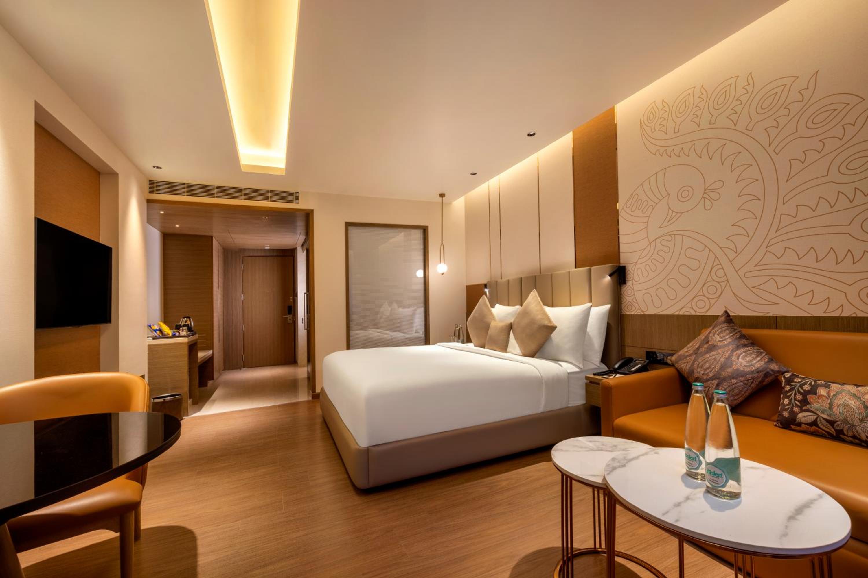 Grand Club - Photo 1