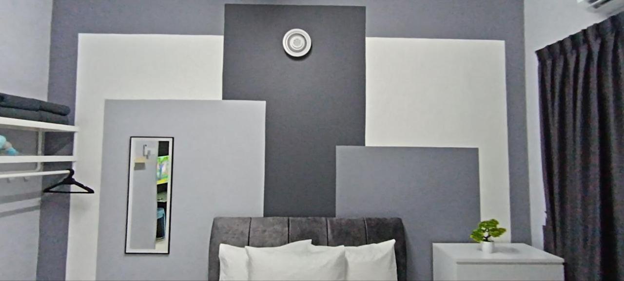 Three-Bedroom House - Photo 20