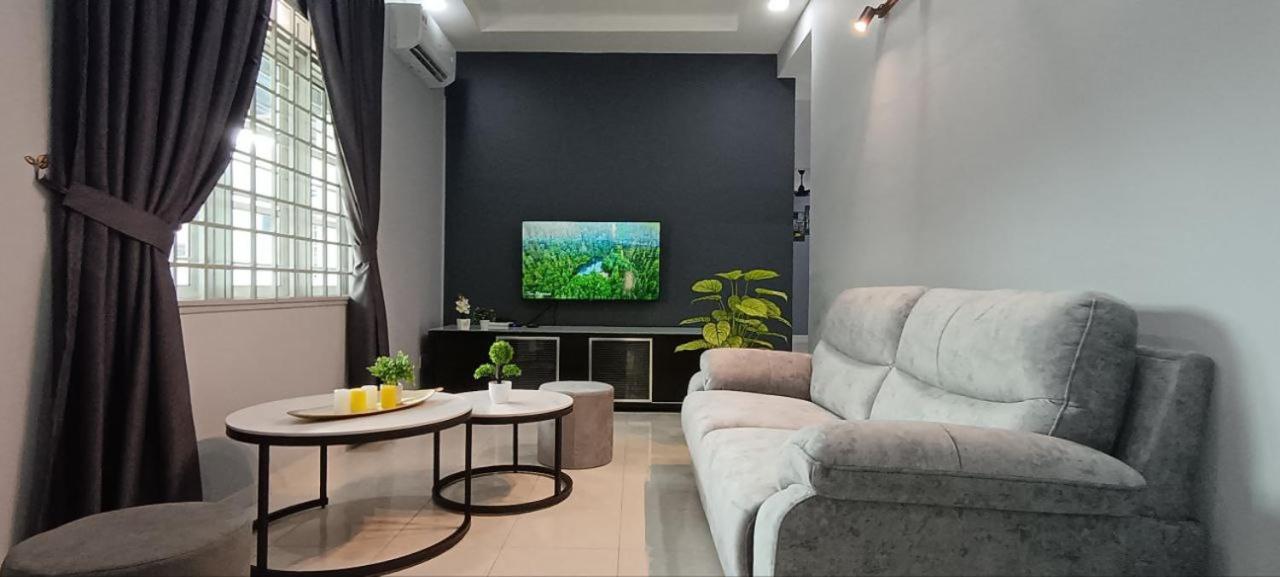 Three-Bedroom House - Photo 40