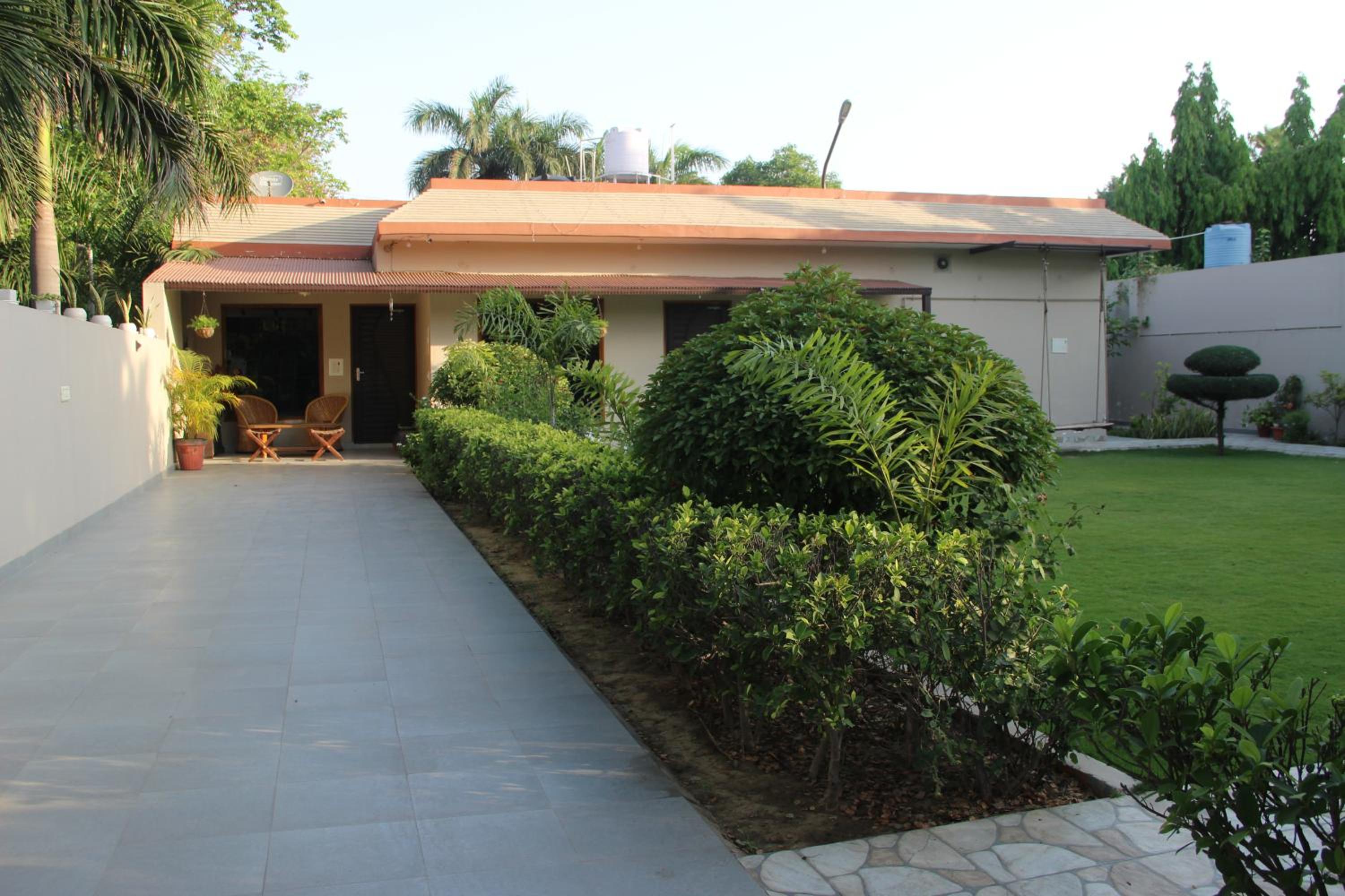 Two-Bedroom House photo 2
