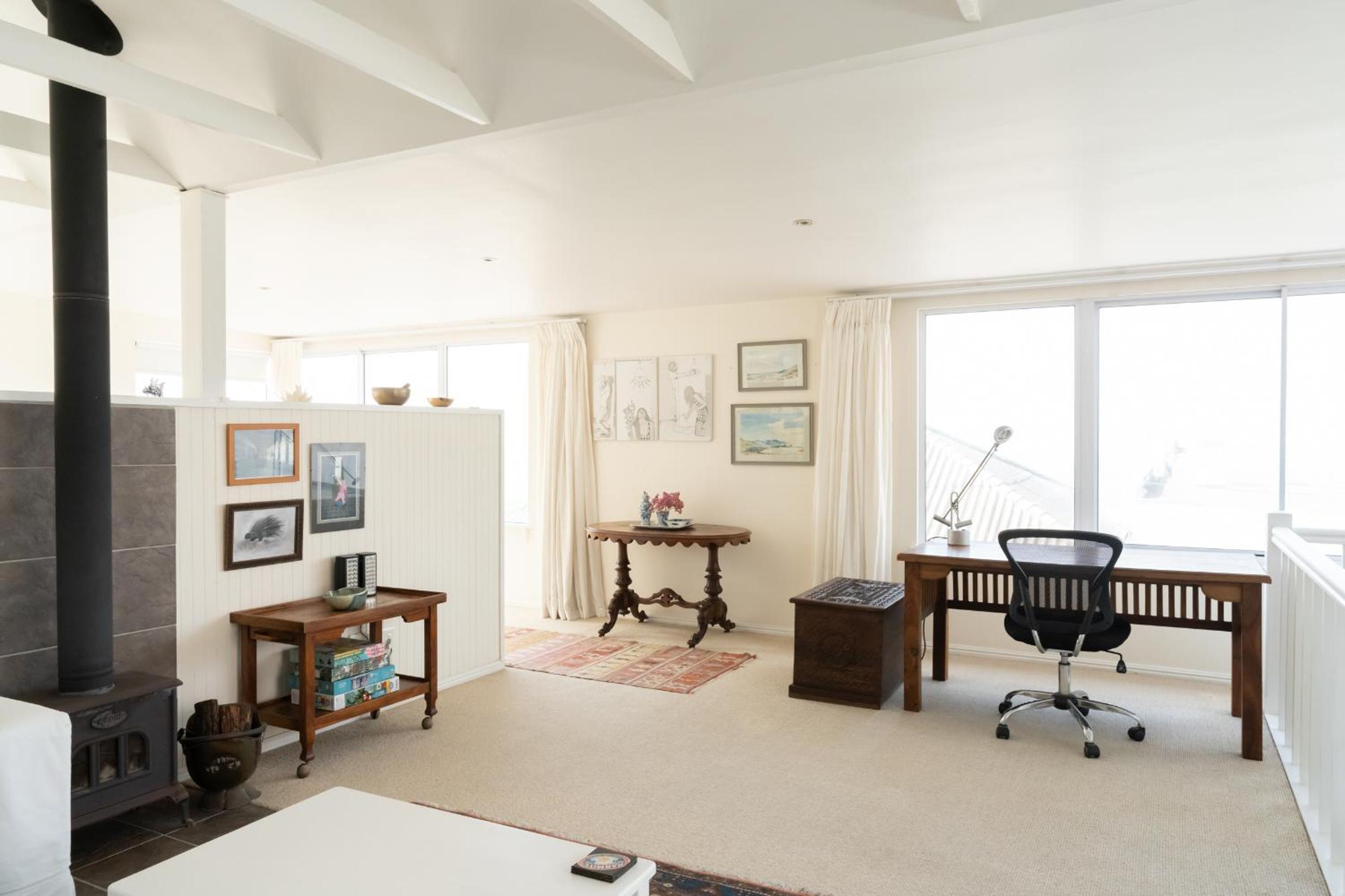 Standard Family Room - Photo 10