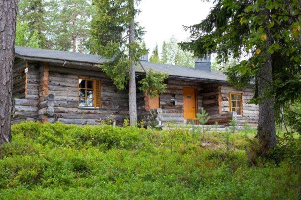 Cottage with Sauna - Photo 2