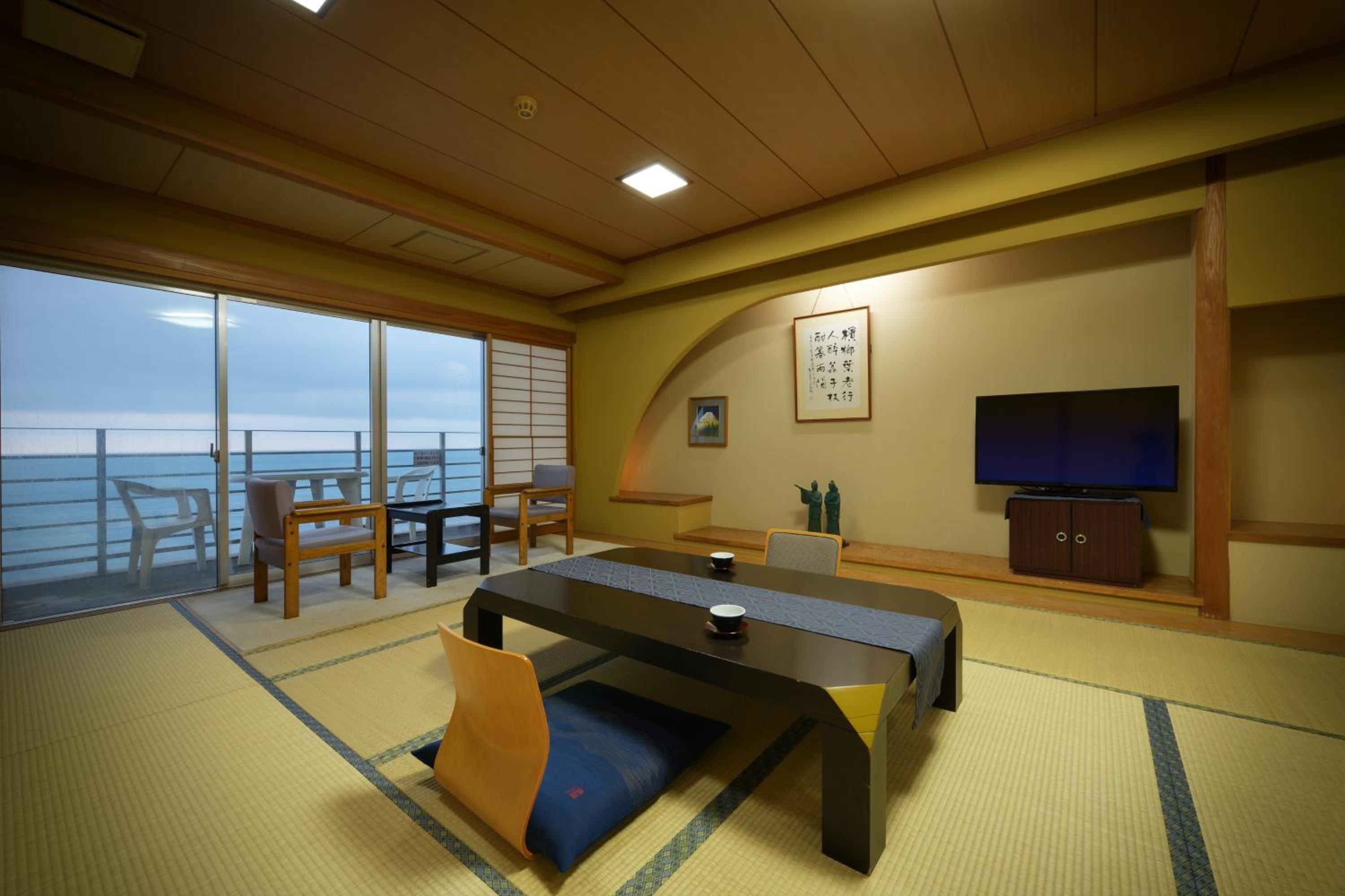 Japanese-Style Large Room-West BLD - Non-Smoking photo 1
