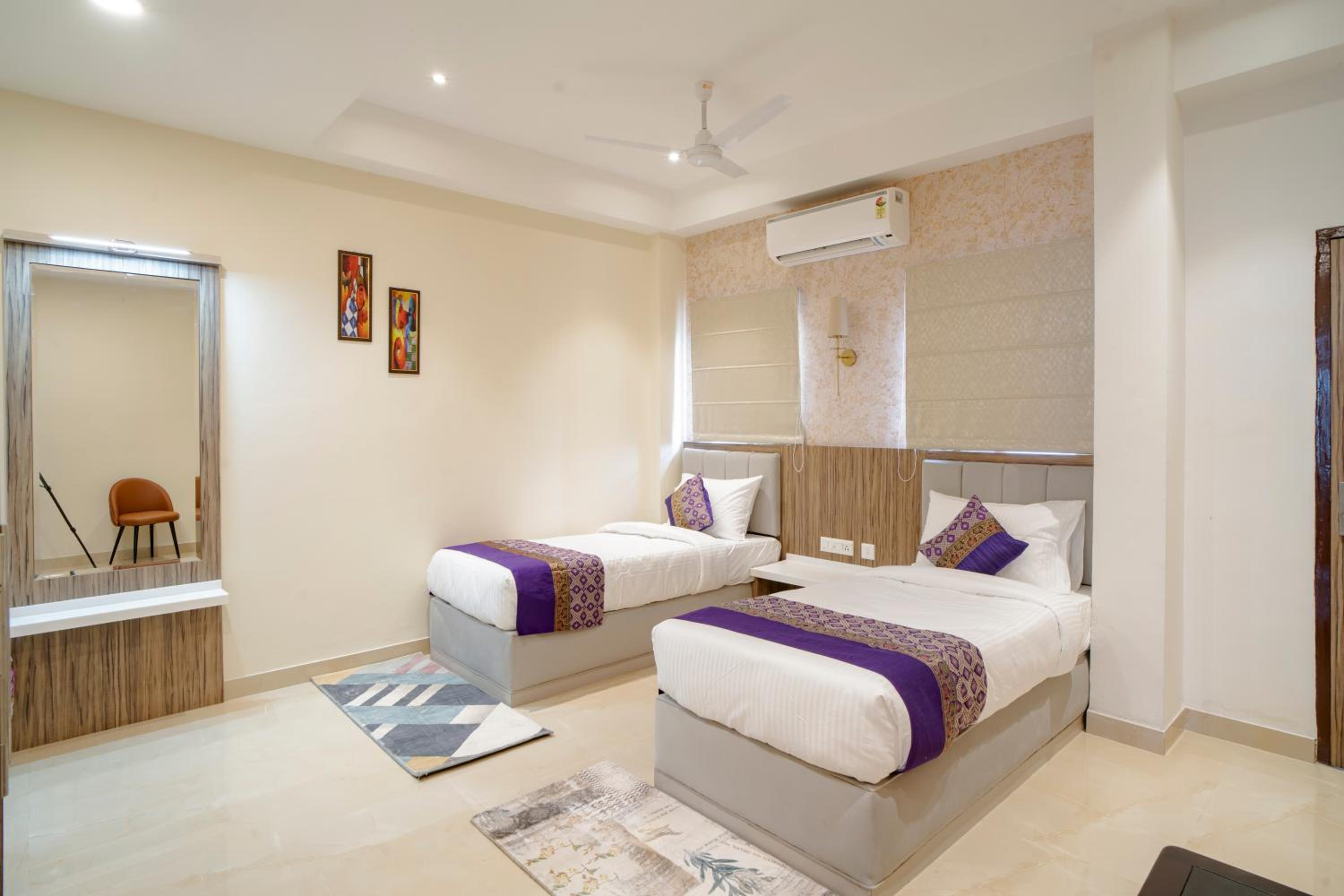 Double Room With Private Bathroom photo 1