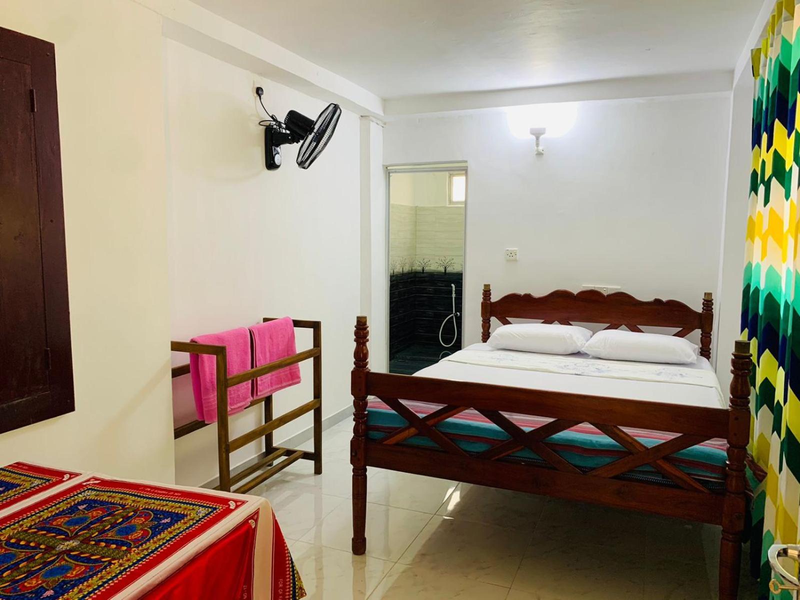 Budget Double Room photo 2