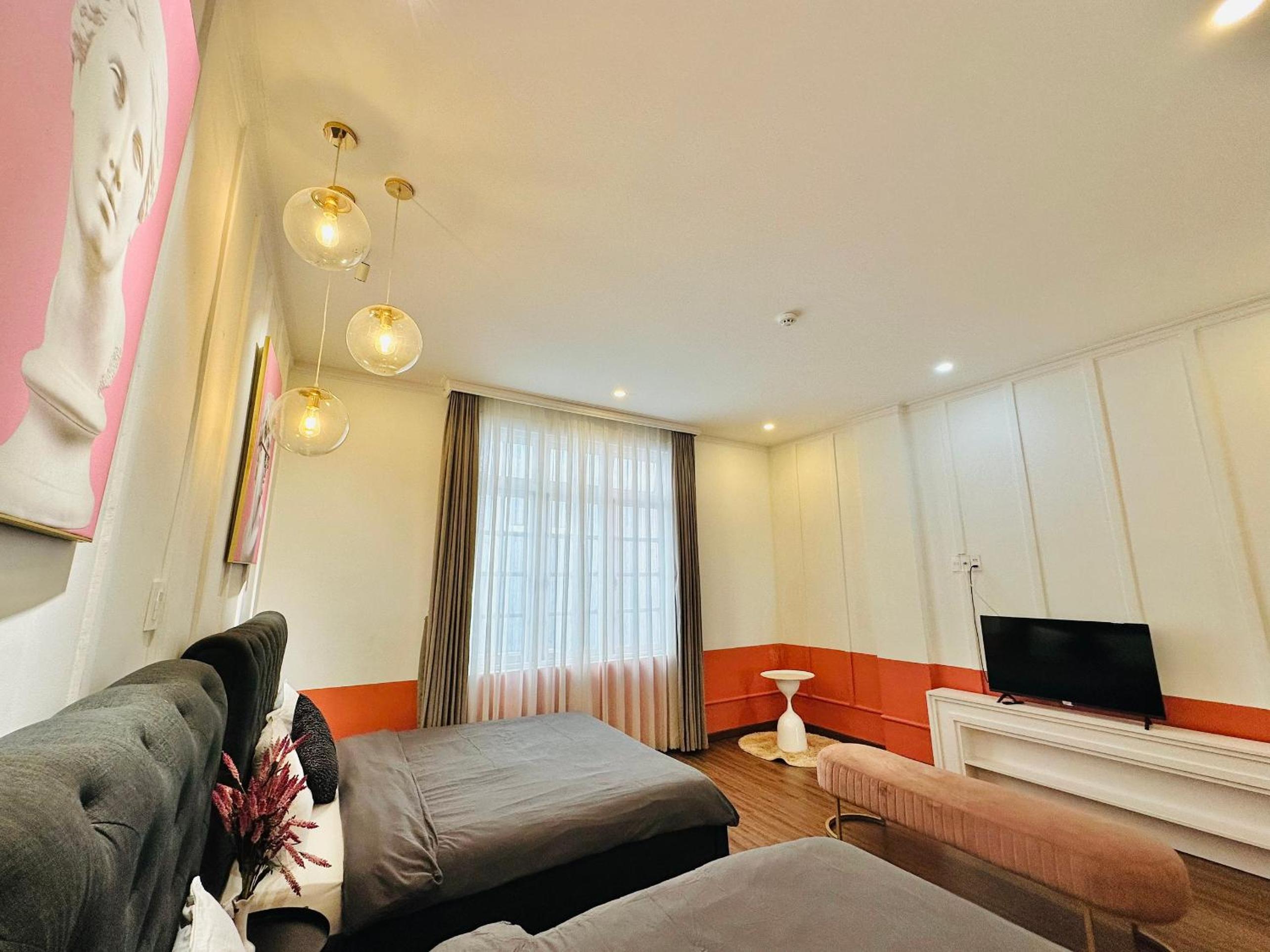 Deluxe Family Room photo 2