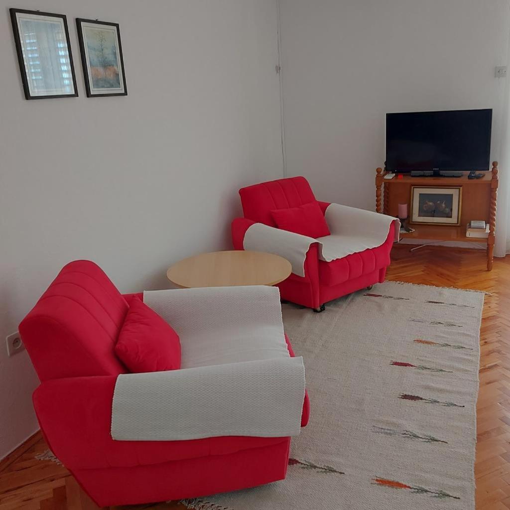 Two Bedroom Apartment with Terrace and Partial Sea View photo 1