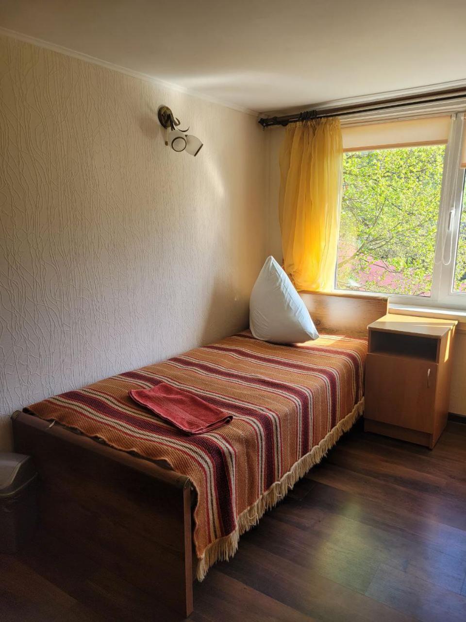 Twin Room with Extra Bed photo 3