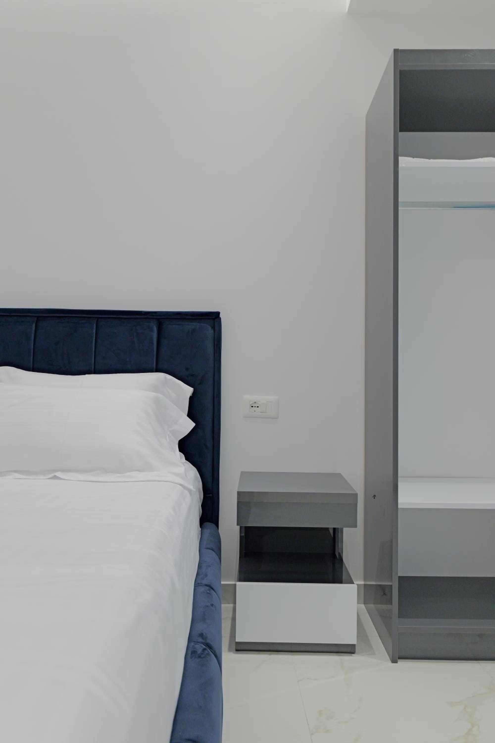 Deluxe Triple Room with Sea View photo 3