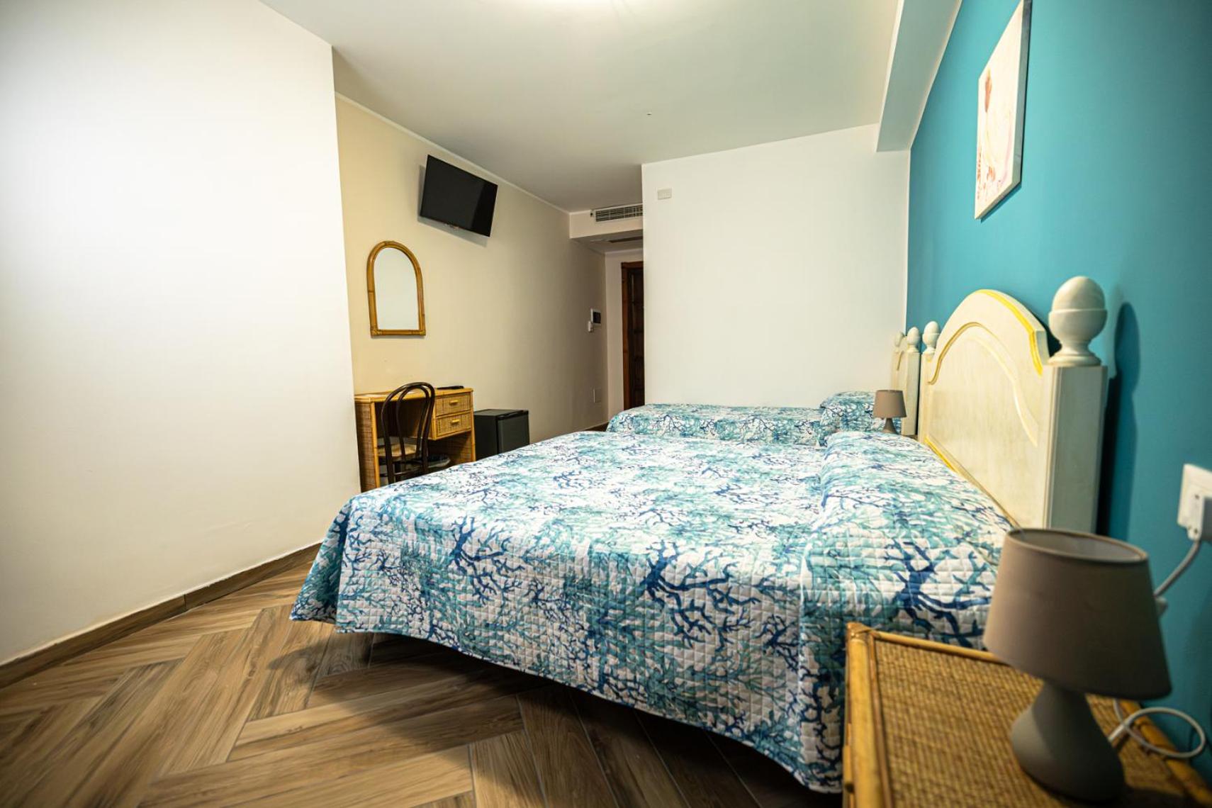 Triple Room - Photo 5