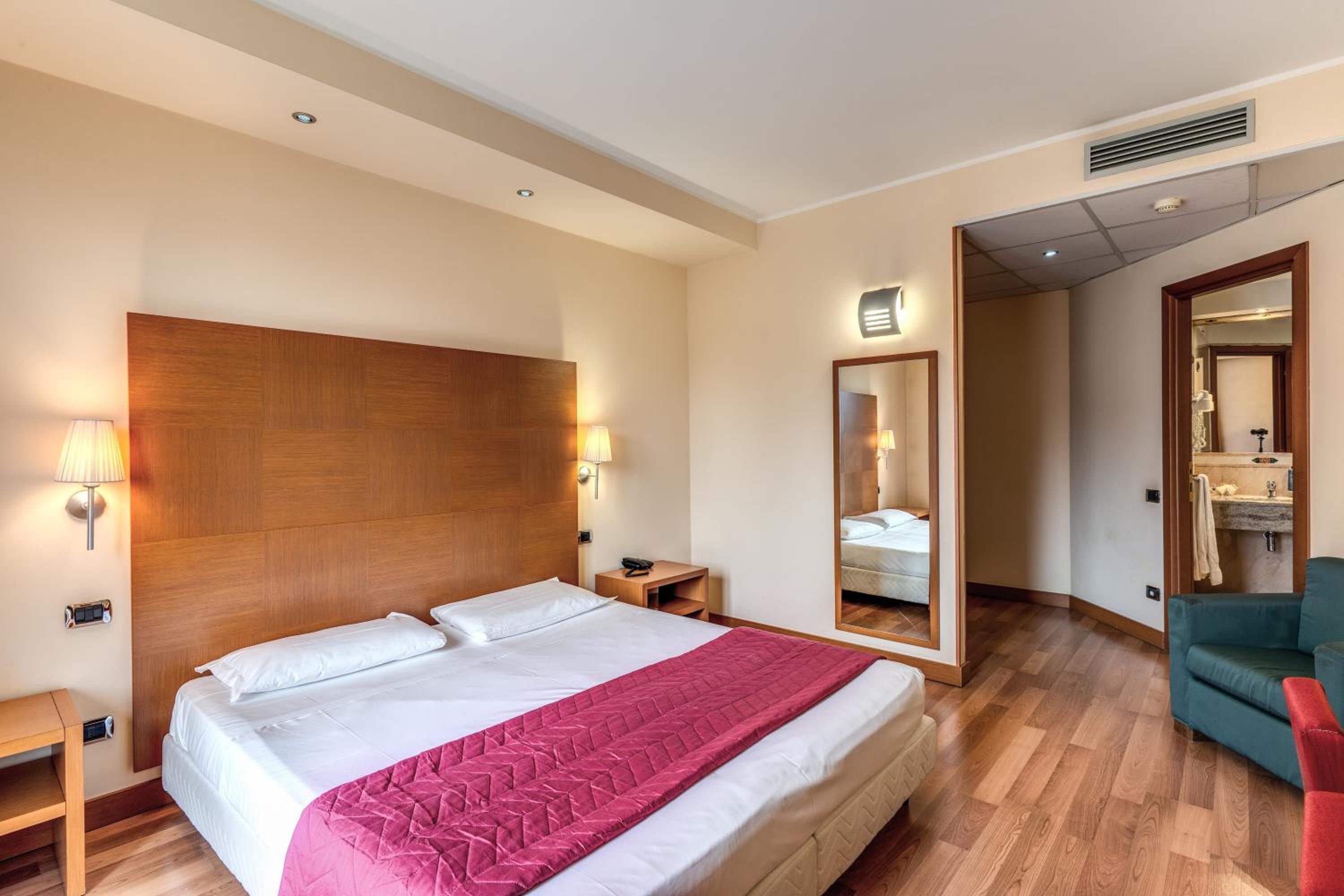Comfort Double Room - Photo 7